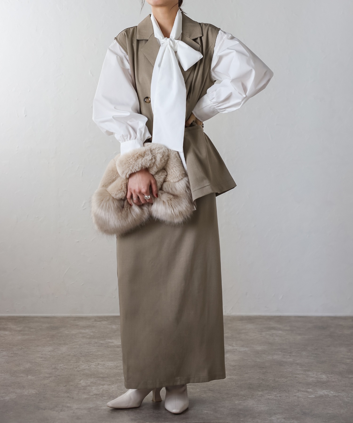 model：H163 着用サイズ：M
