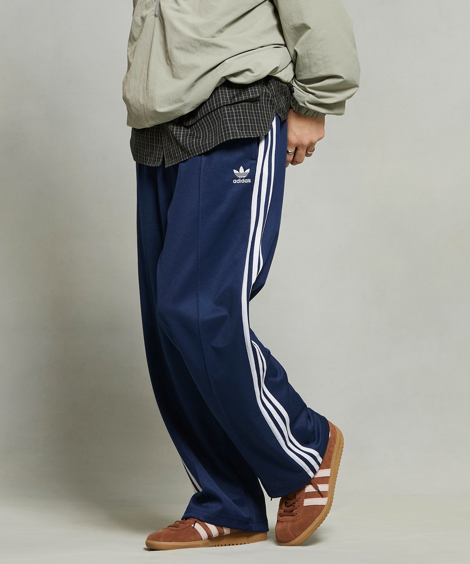 adidas originals ファイヤーバード バギートラックパンツ アディカラー バギーフィット ファイヤーバードトラックパンツ