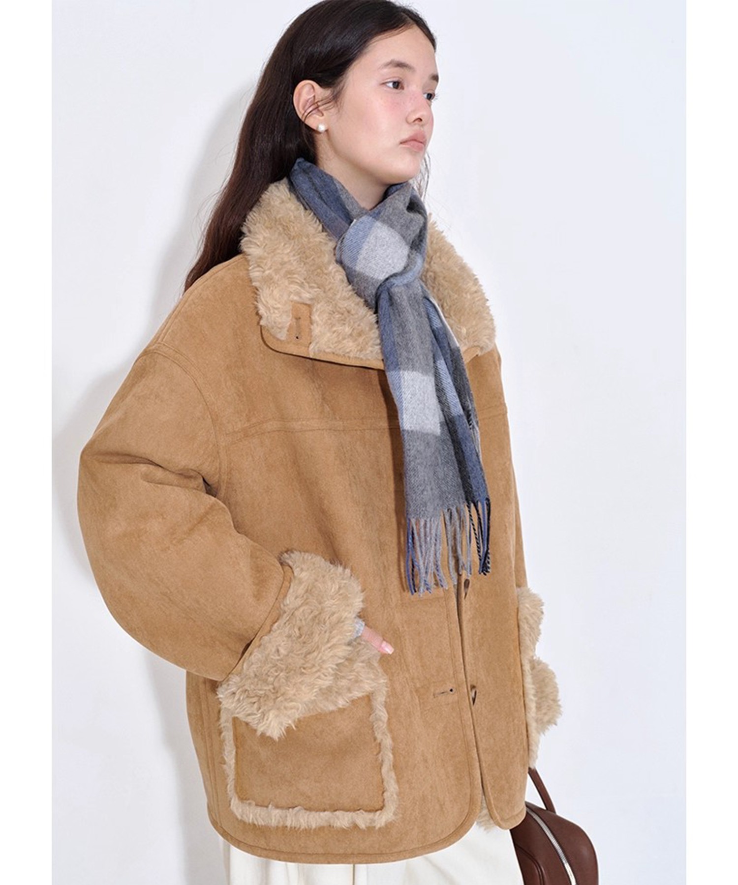 スタンドカラー フェイクファーラペル ムートンジャケット FQ25W136