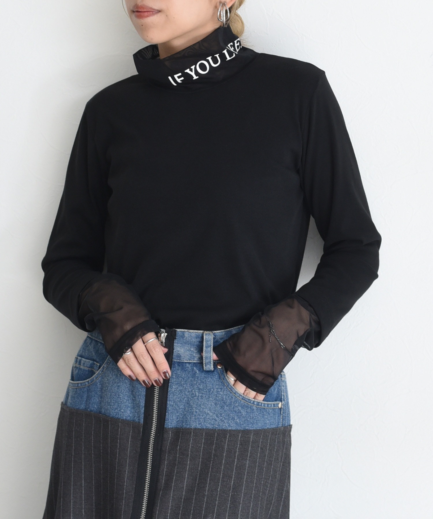★【新品】エイミーロウ フロッキーテキストハイネックトップス IV 今季新作！★ フロッキーテキストハイネックトップス Eimee Law│Eimee Law