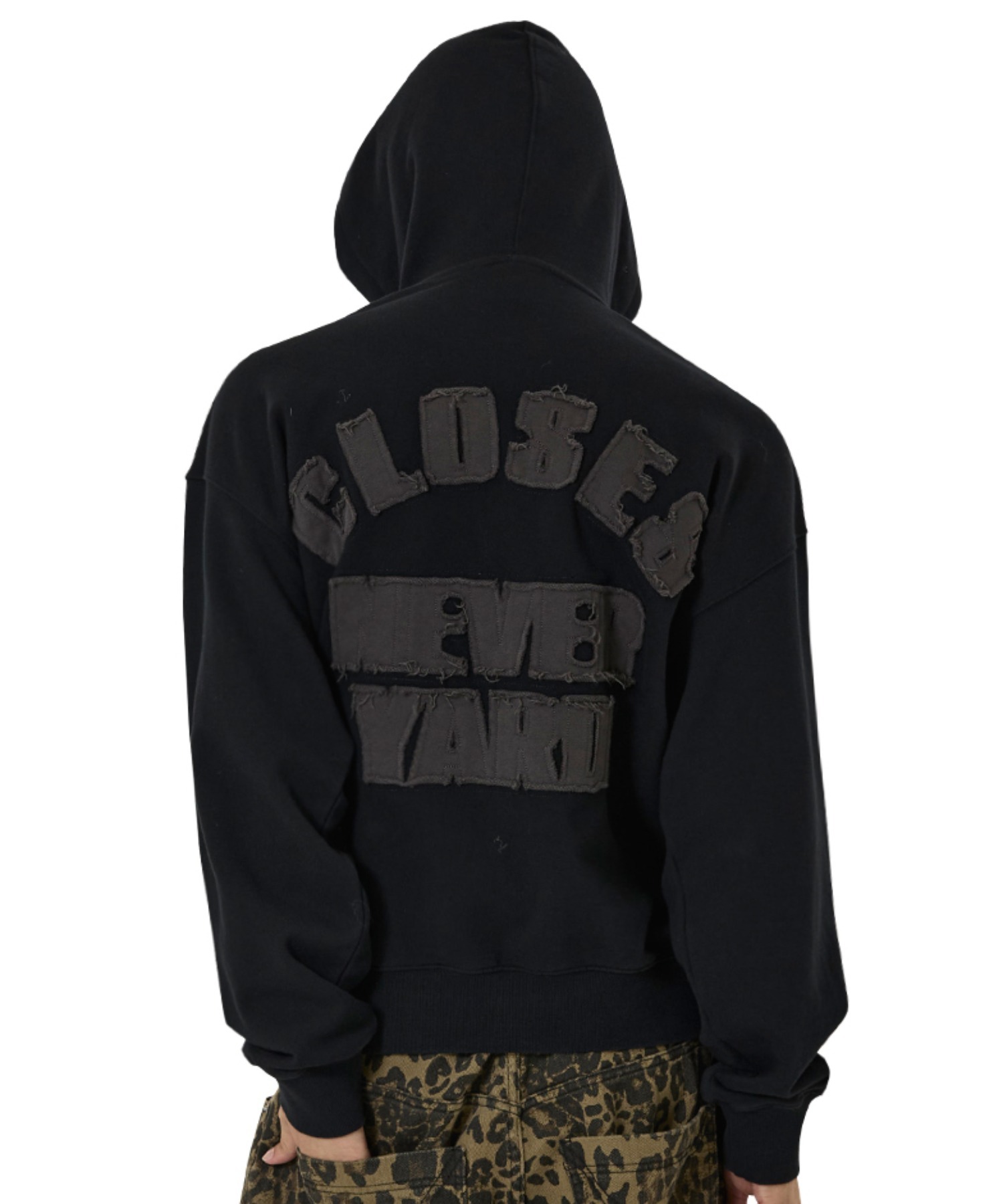 OY/オーワイ』CUTOUT PATCH HOODIE/カットアウトパッチプルオーバー