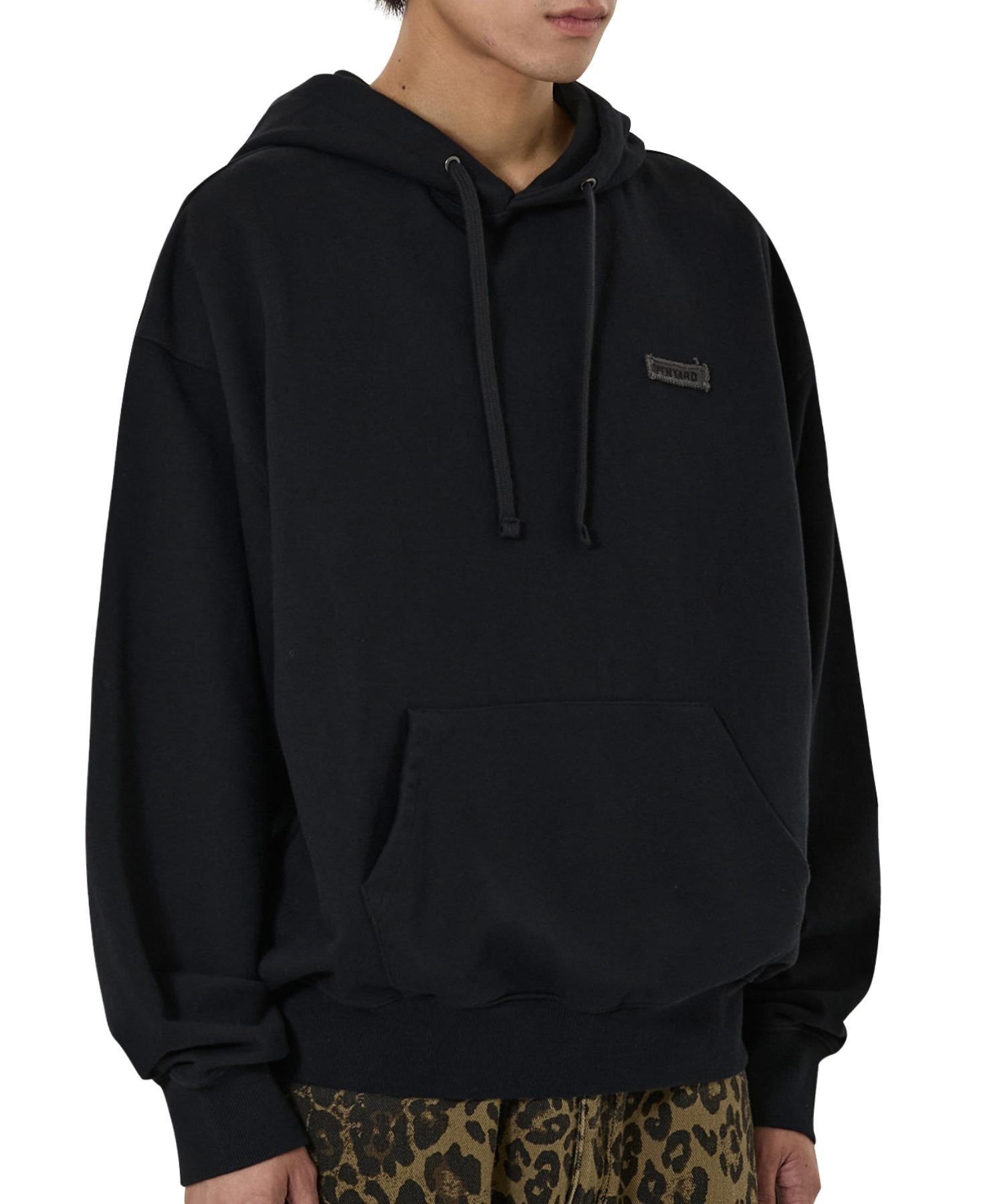 OY/オーワイ』CUTOUT PATCH HOODIE/カットアウトパッチプルオーバー