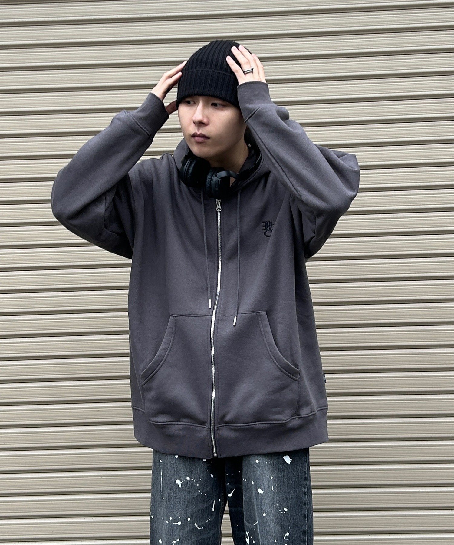 pium Sacred crownオーバーサイズパーカー チャコール Sacred crownオーバーサイズパーカー – pium