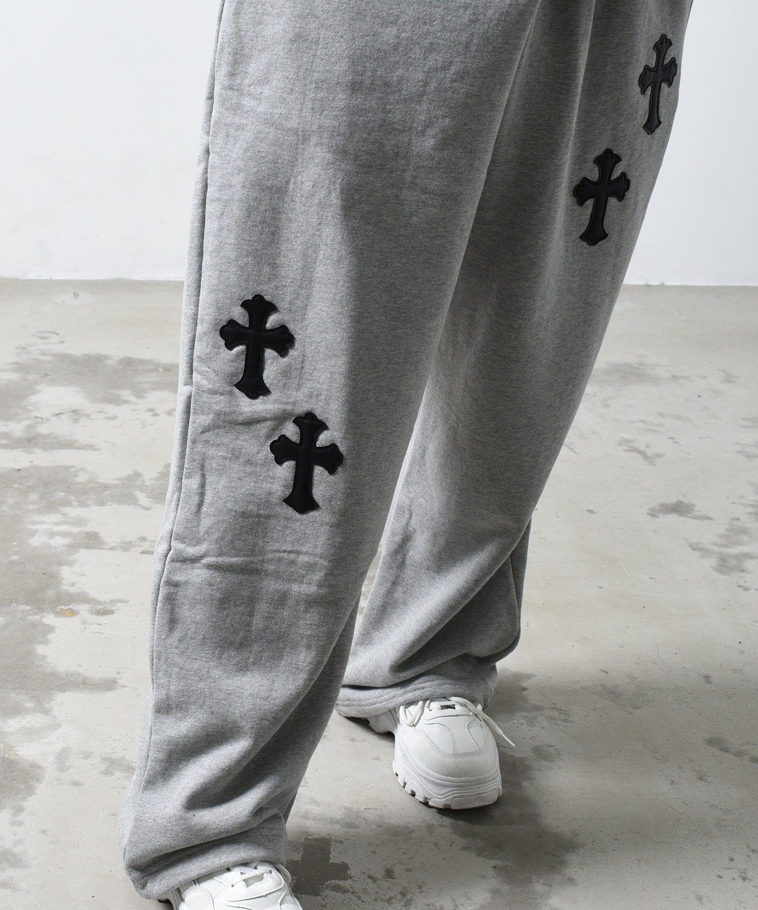 CRONOS WOMEN COLLEGE LOGO PANTS【BLACK×WHITE】 – クロノス
