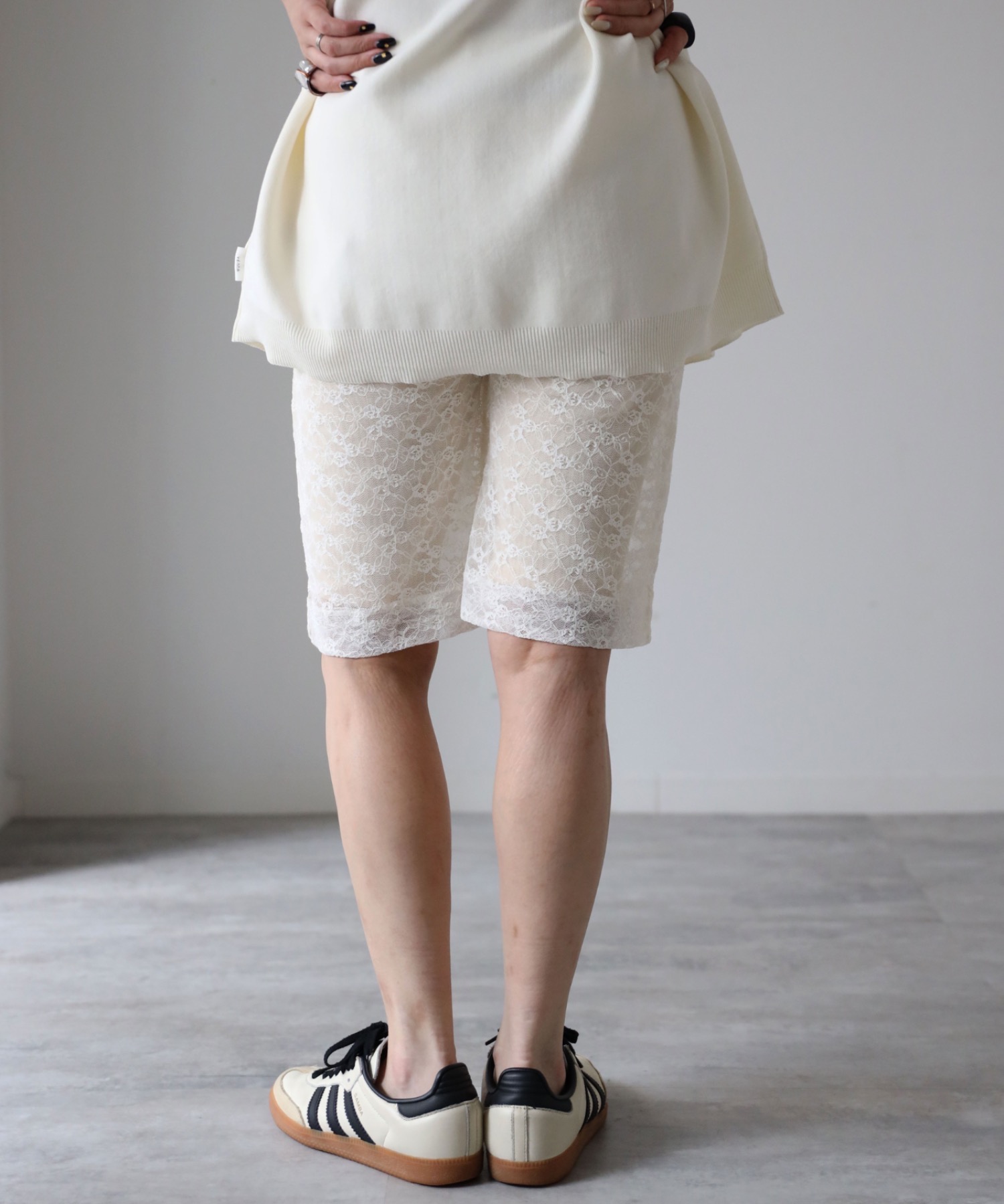 model：155cm. 着用サイズ：FREE
素材：レース