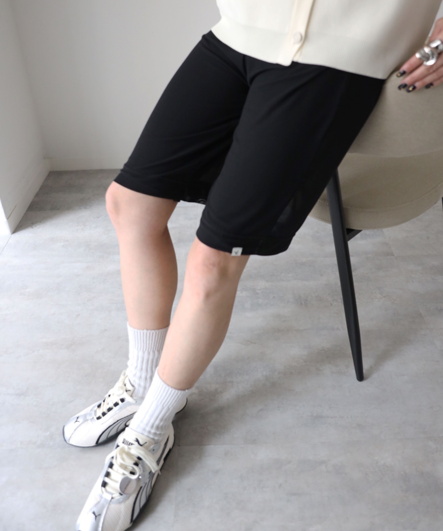 model：155cm. 着用サイズ：FREE
素材：チュール