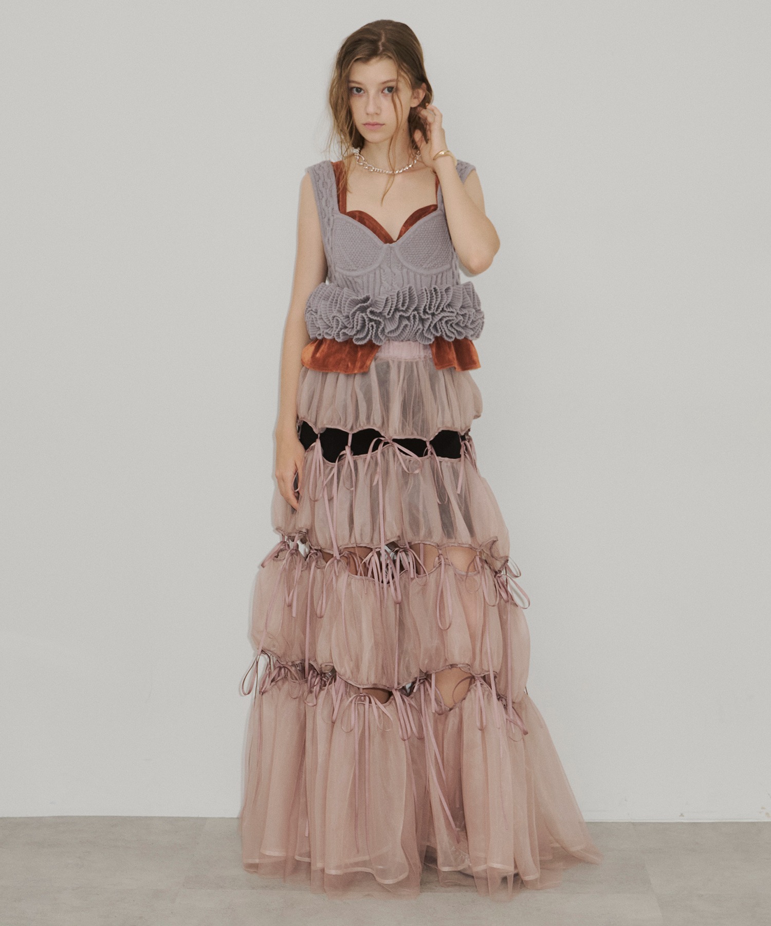 注文 ニッティングパターンボリュームフリルニットビスチェ