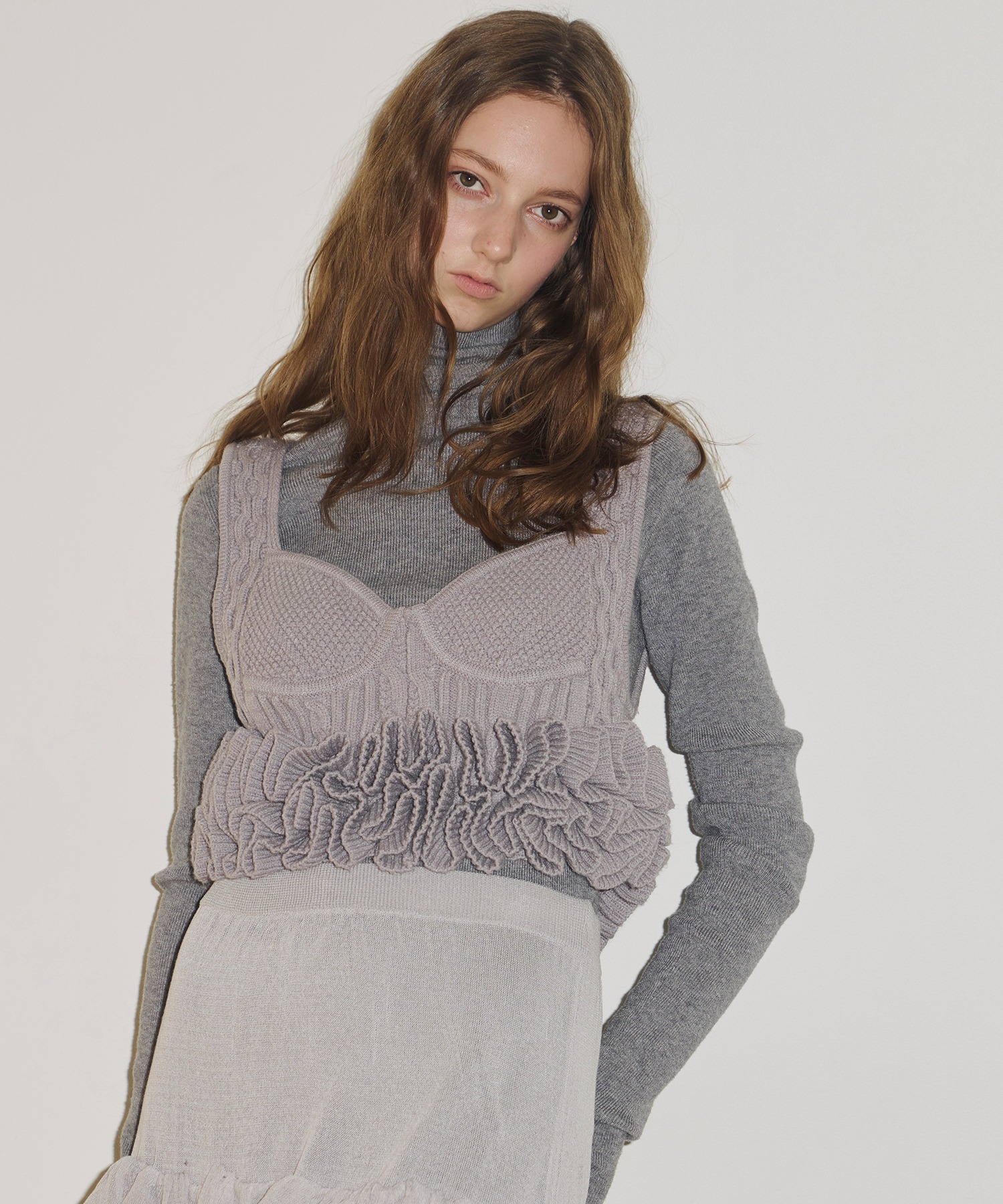 注文 ニッティングパターンボリュームフリルニットビスチェ