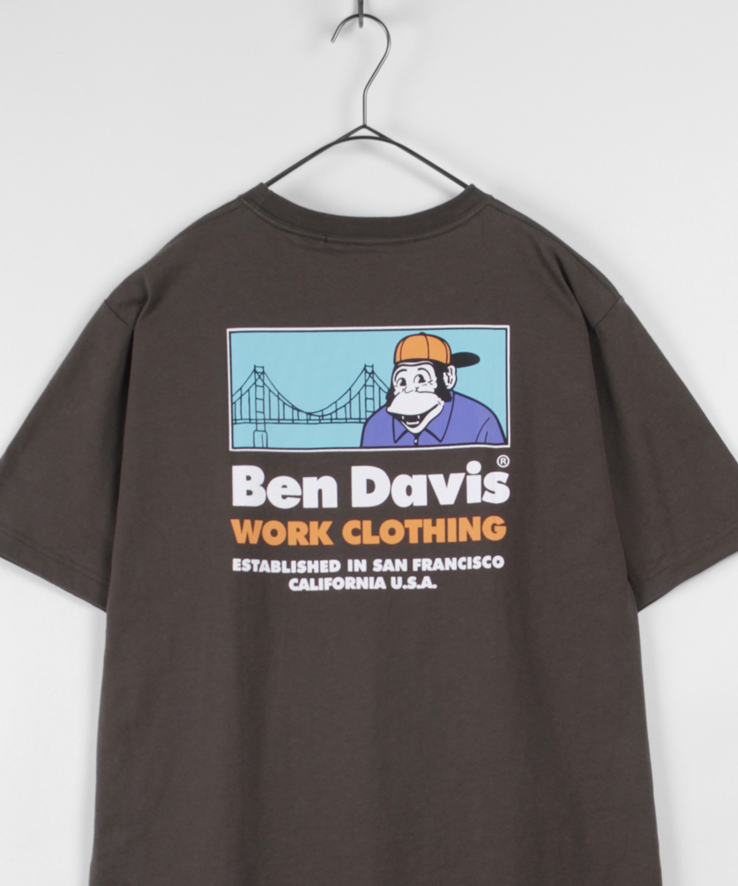 BEN DAVIS ベンデイビス ゴリラ 74％以上節約 人気の雑貨がズラリ バックプリント半袖Tシャツ ブリッジ