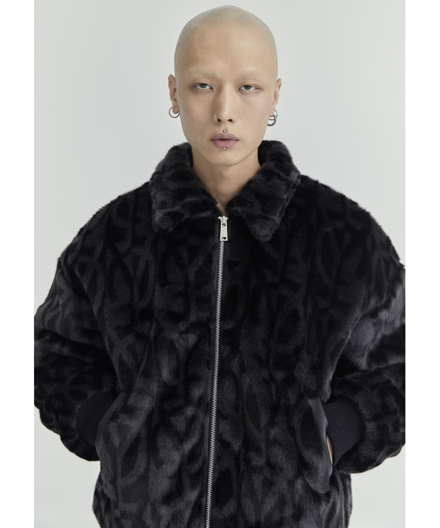 OY/オーワイ』MONOGRAM LOGO FUR JACKET/モノグラム ロゴ ファー ...