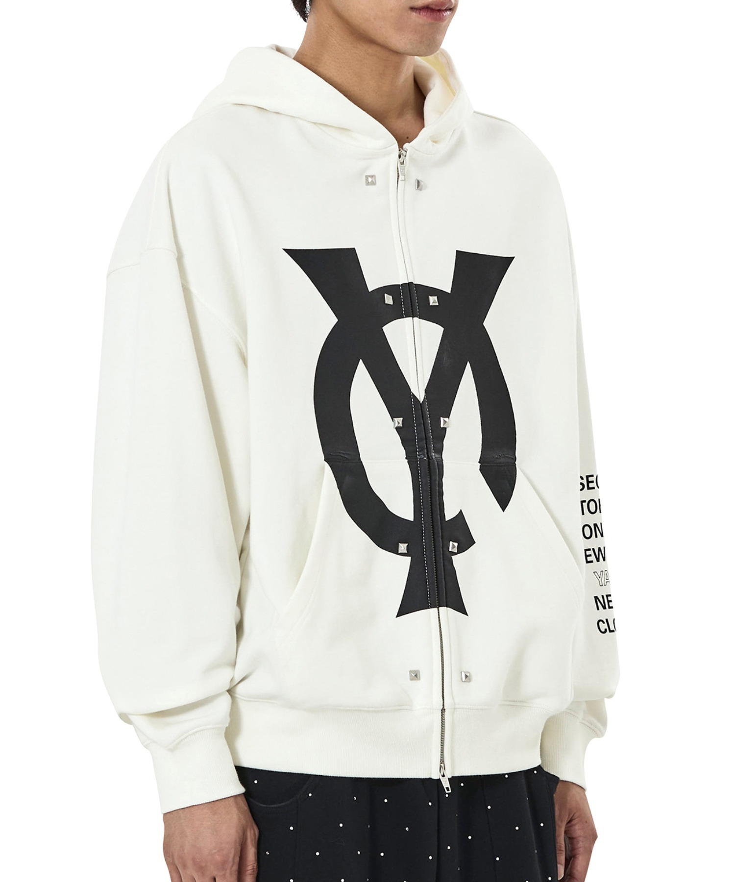 ★OY★MONOGRAM LOGO KNIT HOODIE-WHITE★正規品/直送料込/人気 OY/オーワイ』BIG LOGO STUD HOODIE ZIP UP/ビッグロゴスタッド