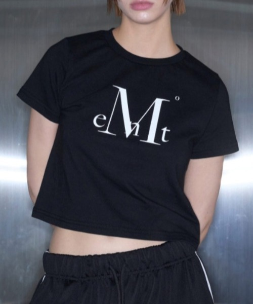 A'GEM/9 × .kom 『MUCENT/ムセント』MAIN SYMBOL SIGNATURE LOGO HALF