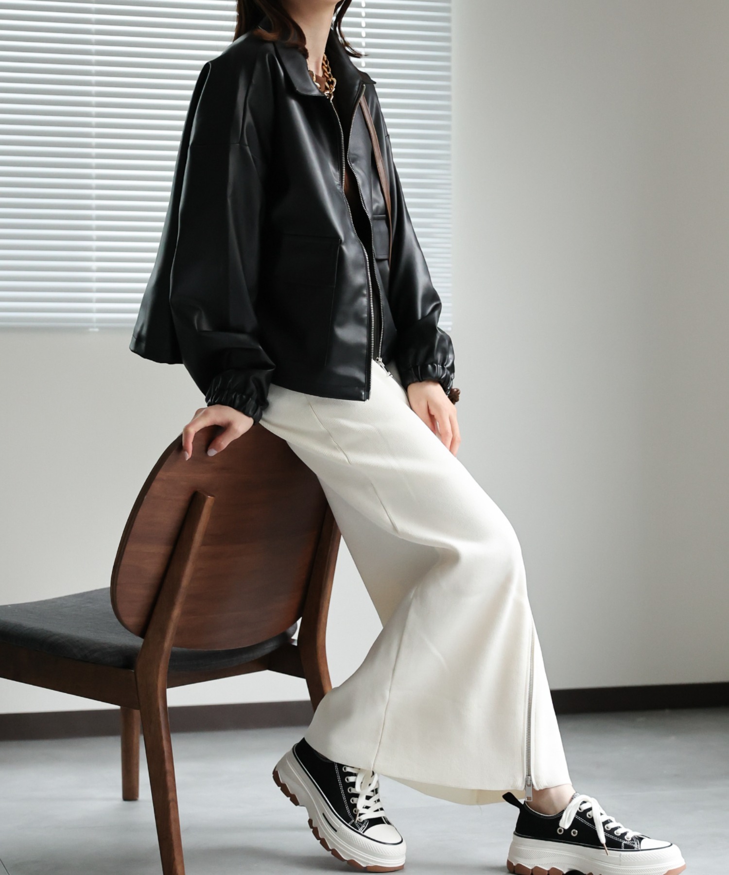 model：162cm 着用サイズ：F