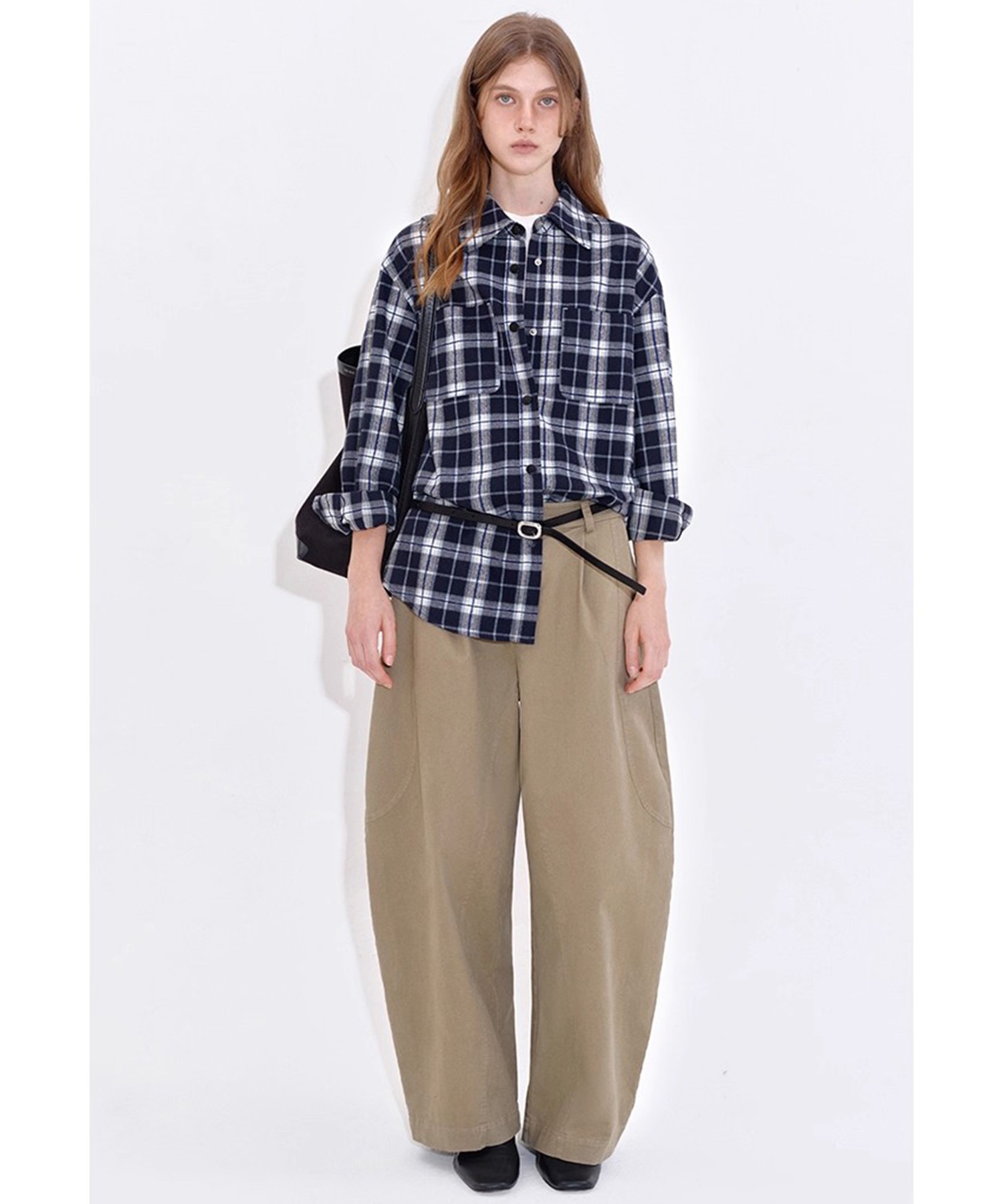 サイドシーム タック コットンカーブパンツ FD25K009【Fano Studios