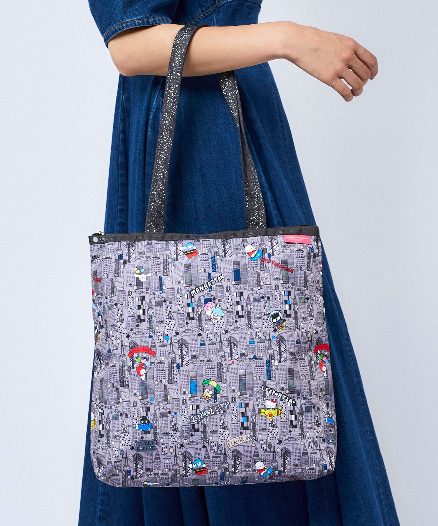 SALE低価 LeSportsac - レスポートサックトートバッグハローキティ