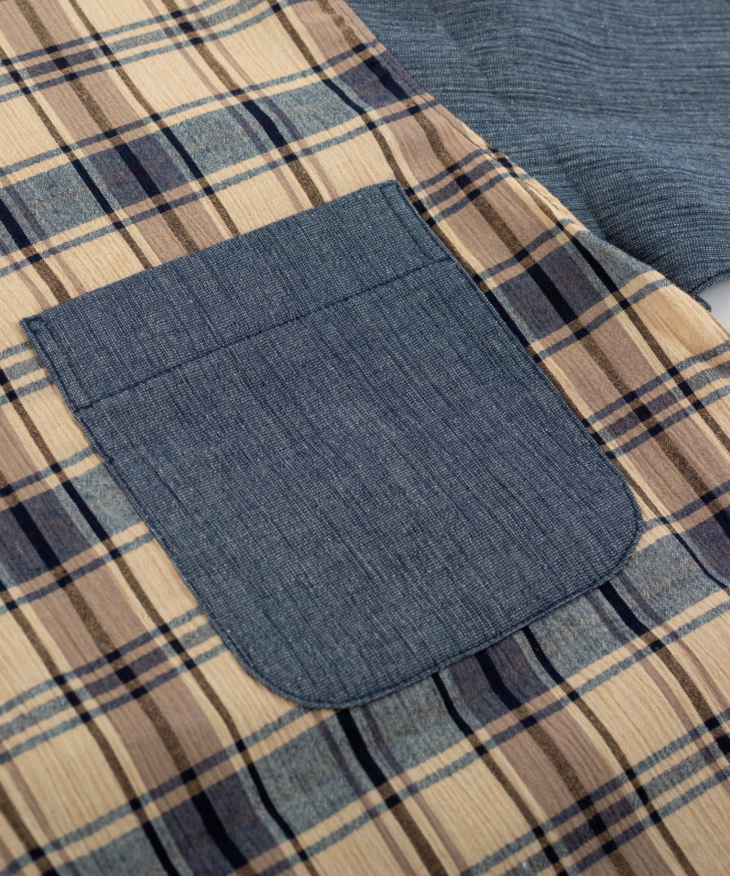 【DAKS】ハウスチェッククレープ　半袖ヘンリーネックトップス