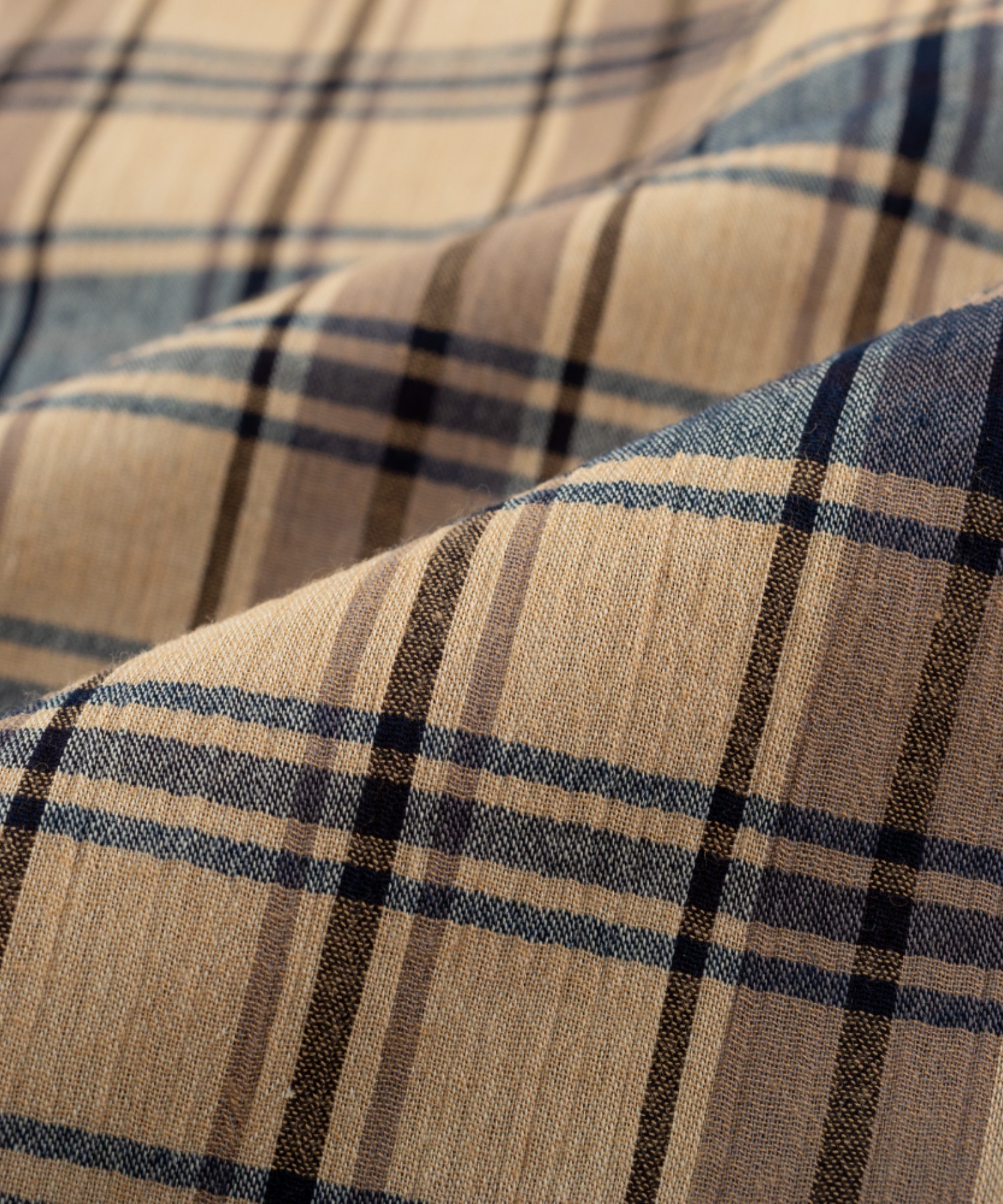 【DAKS】ハウスチェッククレープ　半袖ヘンリーネックトップス