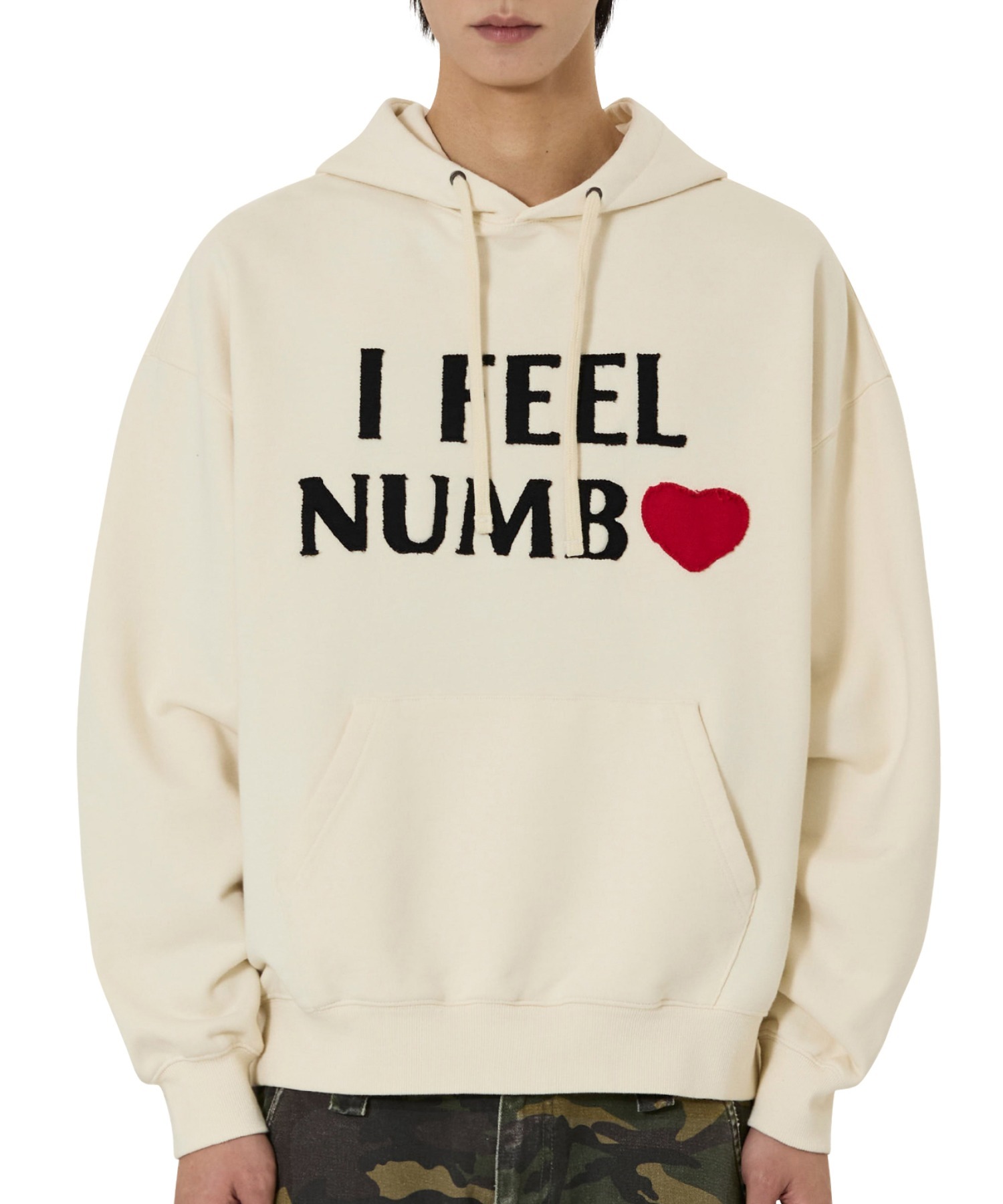 OY/オーワイ』NUMB PATCH HOODIE/NUMBパッチプルオーバー