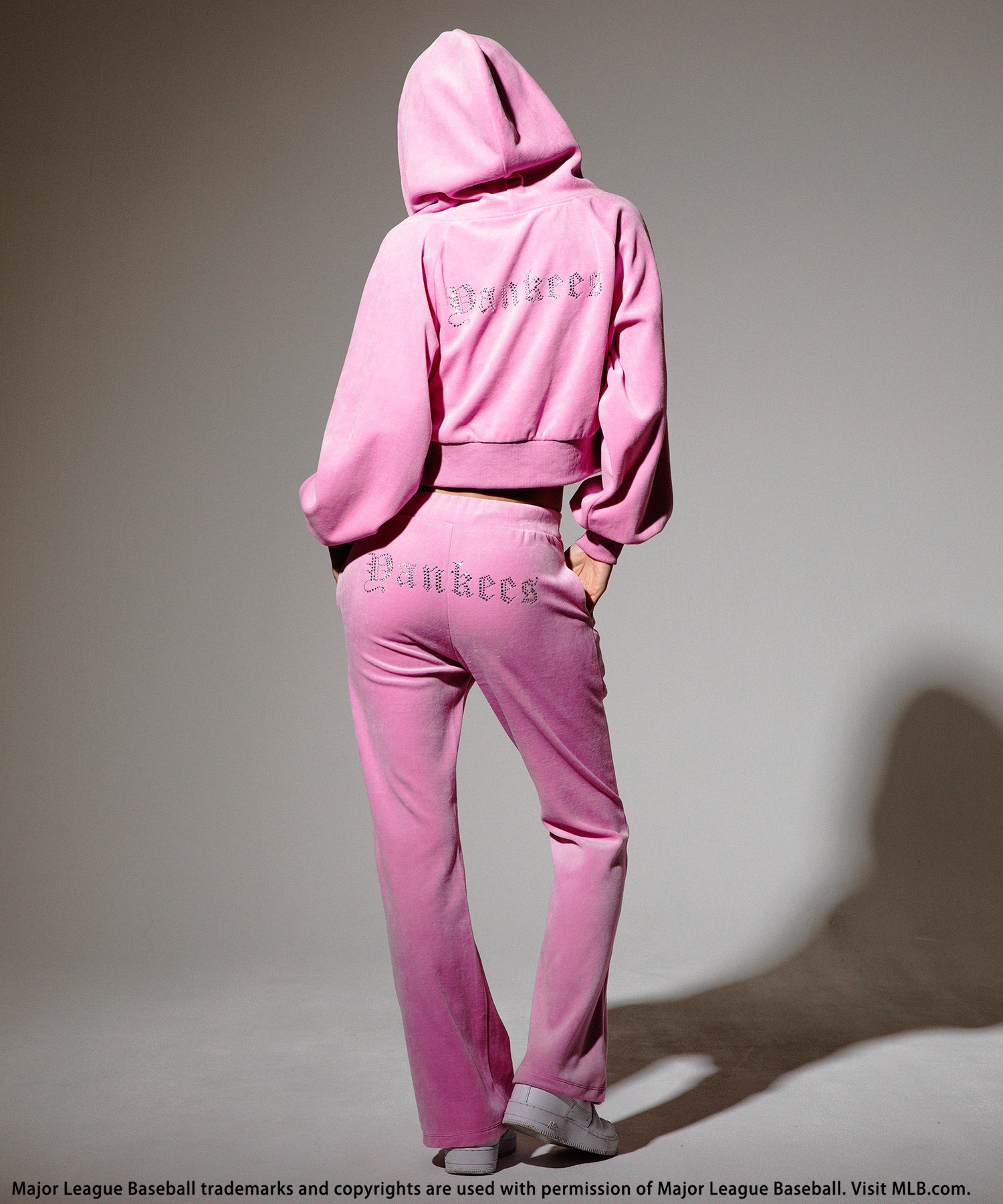 新しいスタイル JUICY COUTURE リボン ベロア セットアップ ジューシークチュール ルームウェア・パジャマ -  bestcheerstone.com