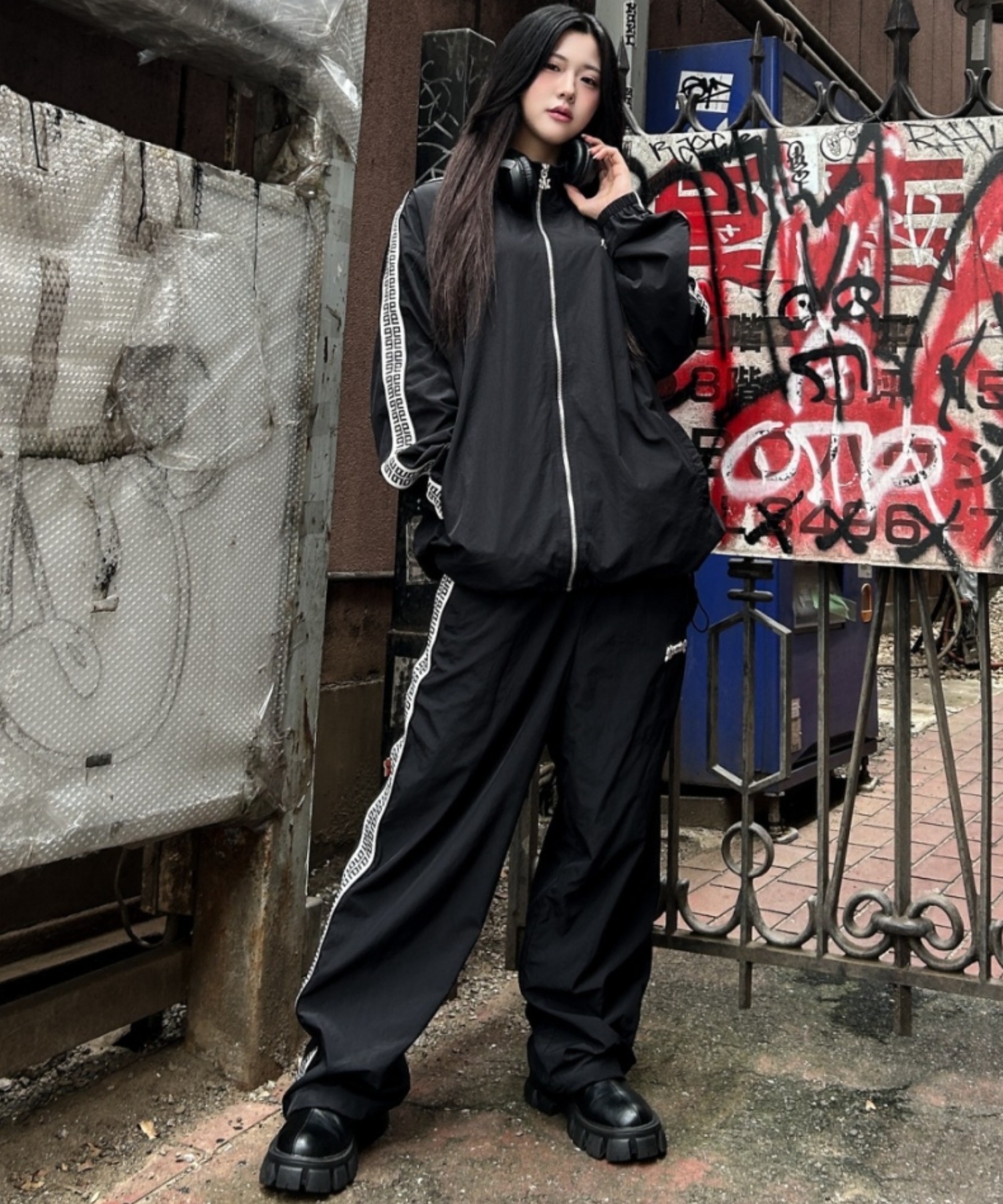 A'GEM/9 × .kom 『A'GEM/9/エージェムナイン』 ジャガードロゴナイロン