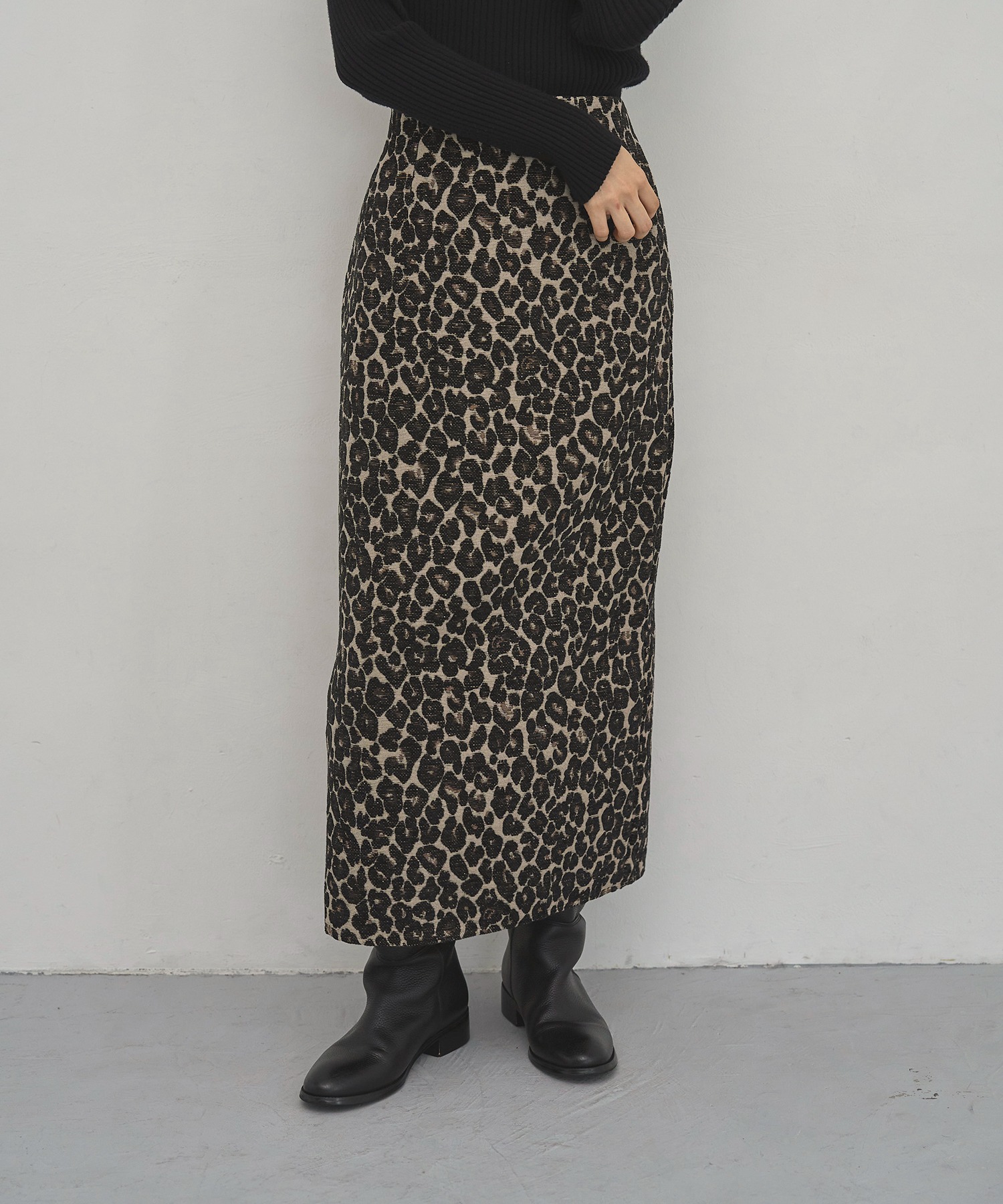 model：H162　着用サイズ：M