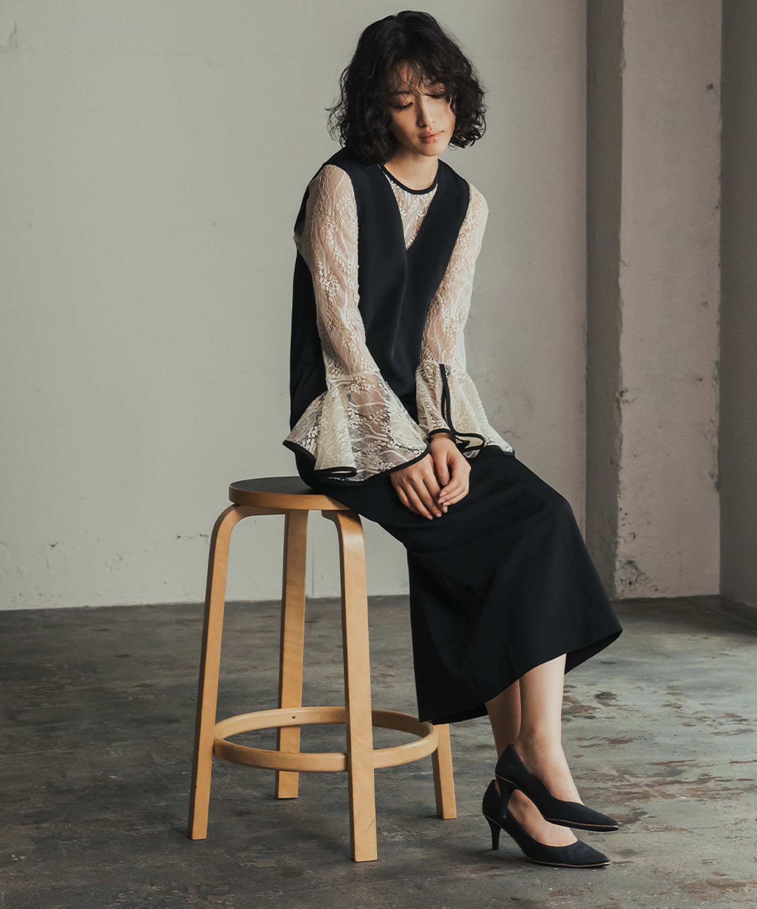 2WAY 着回しを楽しめる】フレアスリーブレースブラウス・Iライン