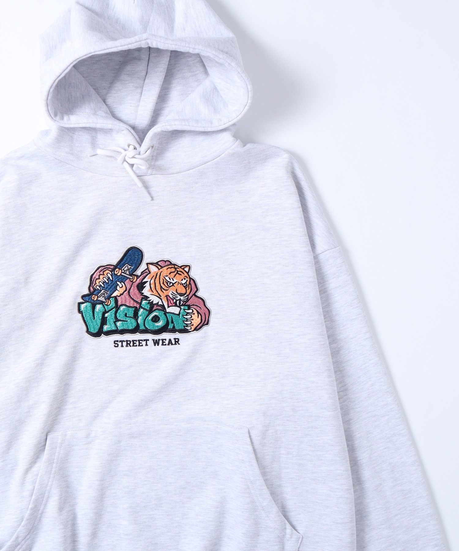 人気のファッションブランド！ vision street wear パーカー 服