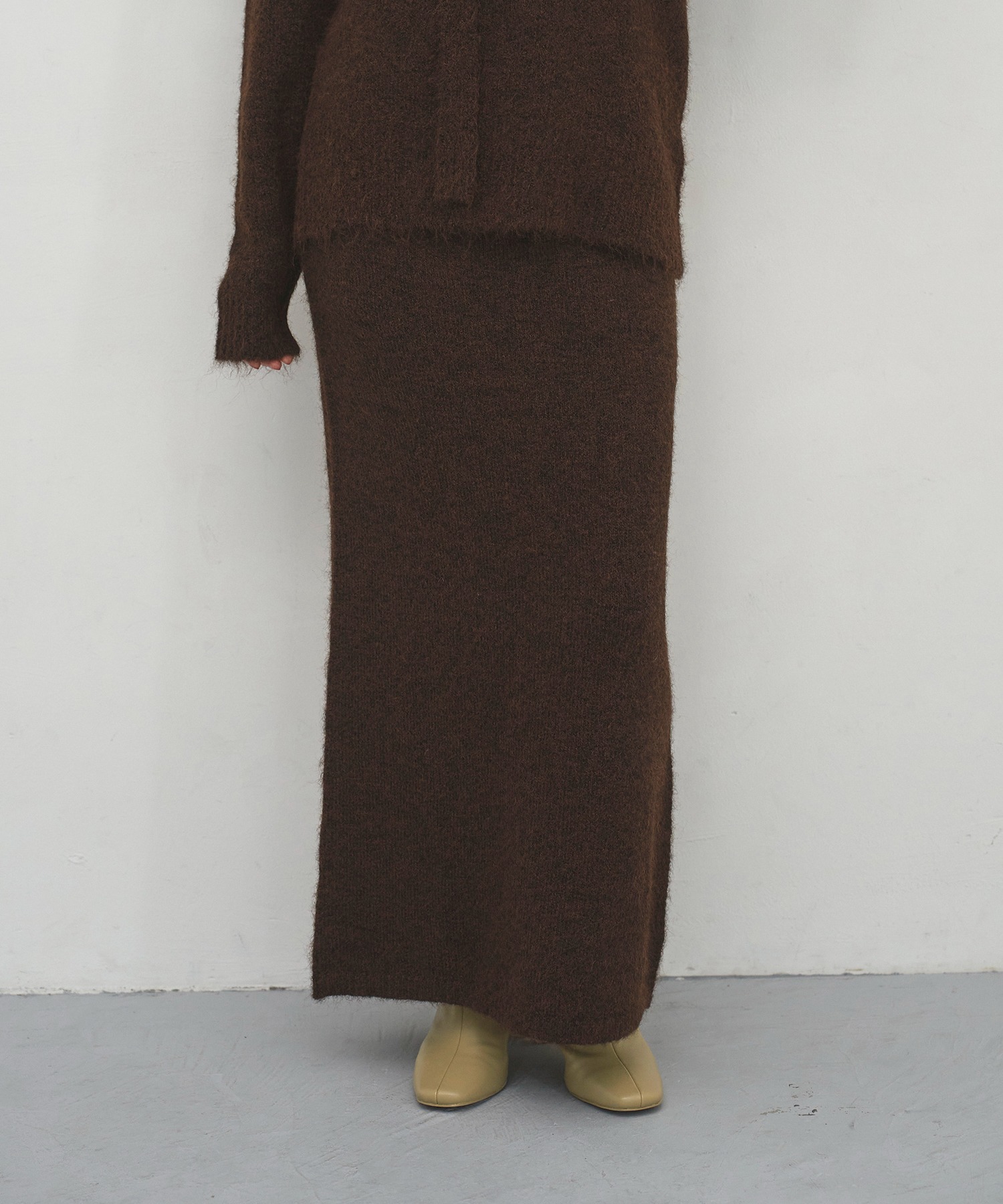 model：H163　着用サイズ：F