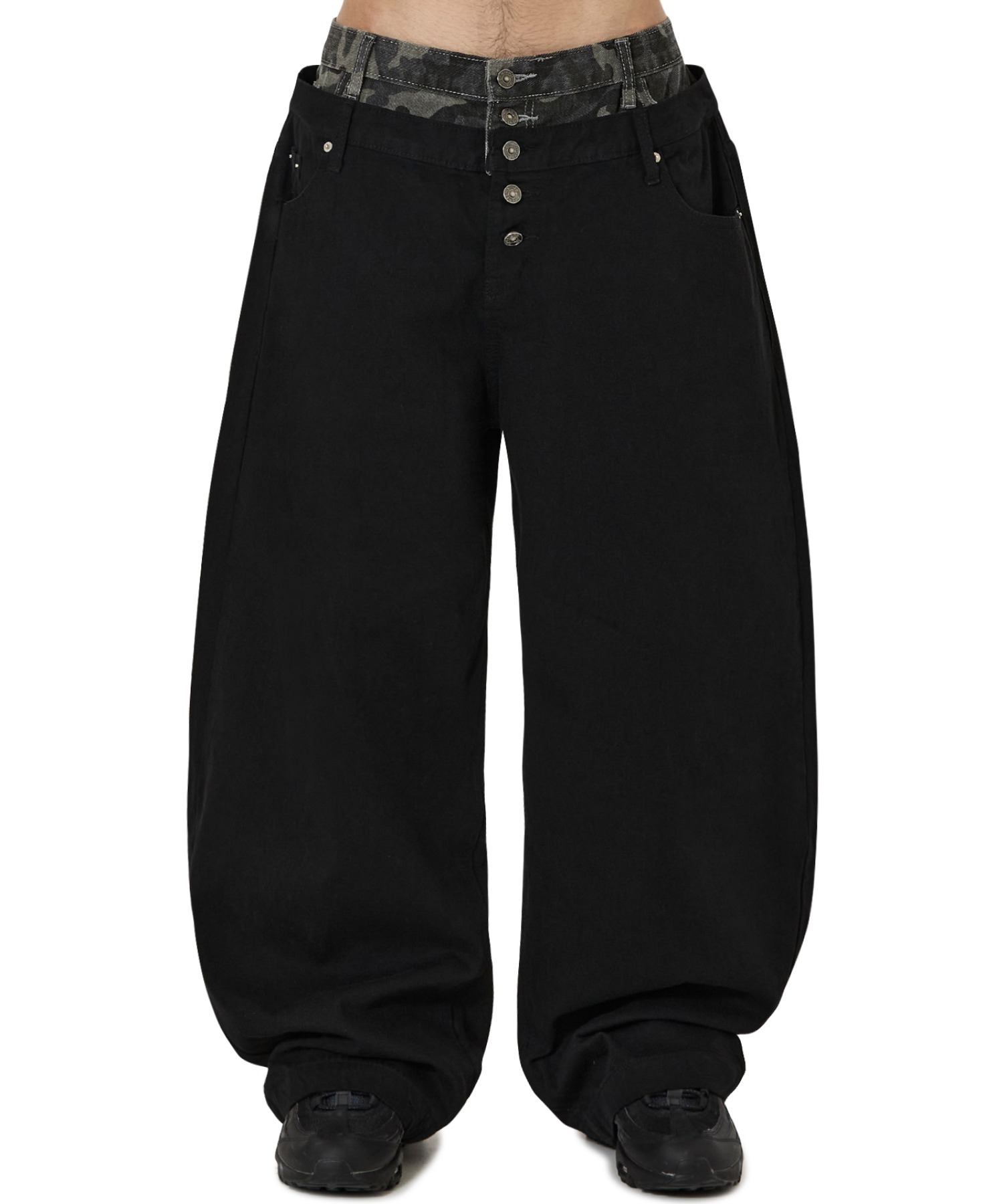 OY/オーワイ』LAYERED WAIST WIDE VOLUME PANTS/ブラックレイヤード