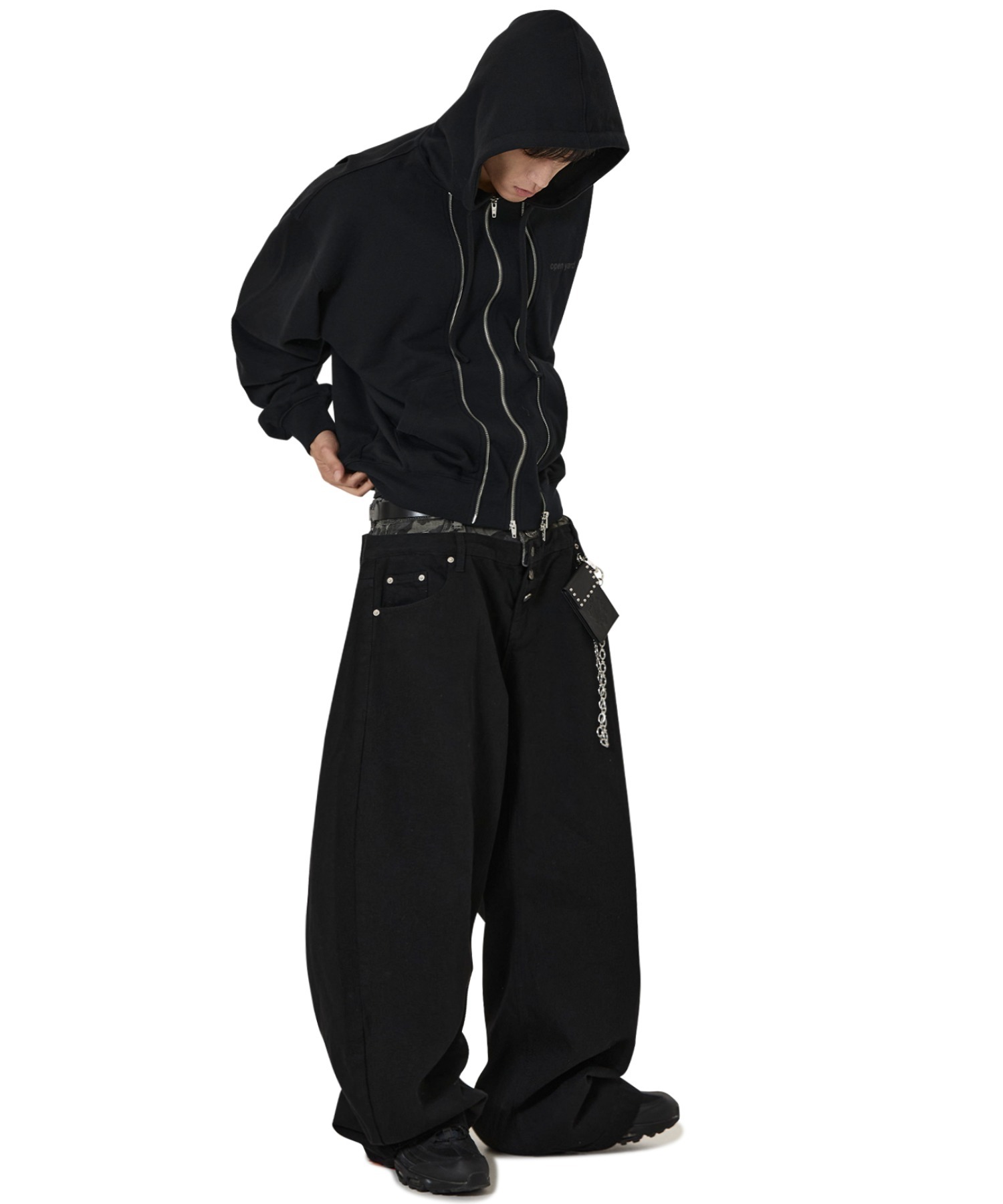 OY/オーワイ』LAYERED WAIST WIDE VOLUME PANTS/ブラック