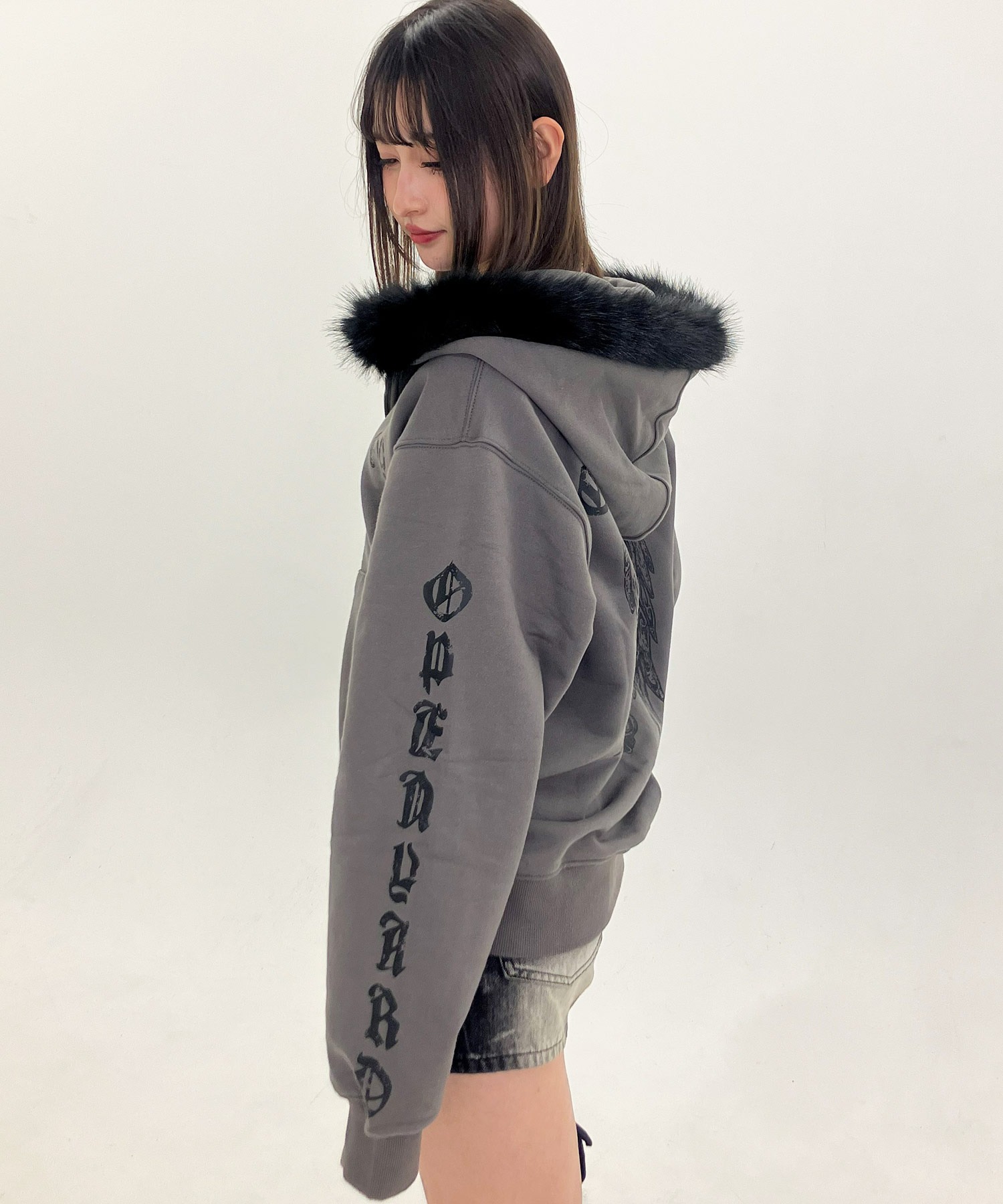OY/オーワイ』GOTHIC CROSS FAUX FUR HOODIE ZIP UP/ゴシッククロス