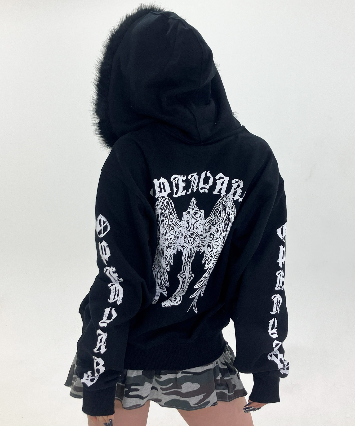 OY/オーワイ』GOTHIC CROSS FAUX FUR HOODIE ZIP UP/ゴシッククロス