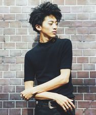 HYS FACE刺繍 モックネックTシャツ