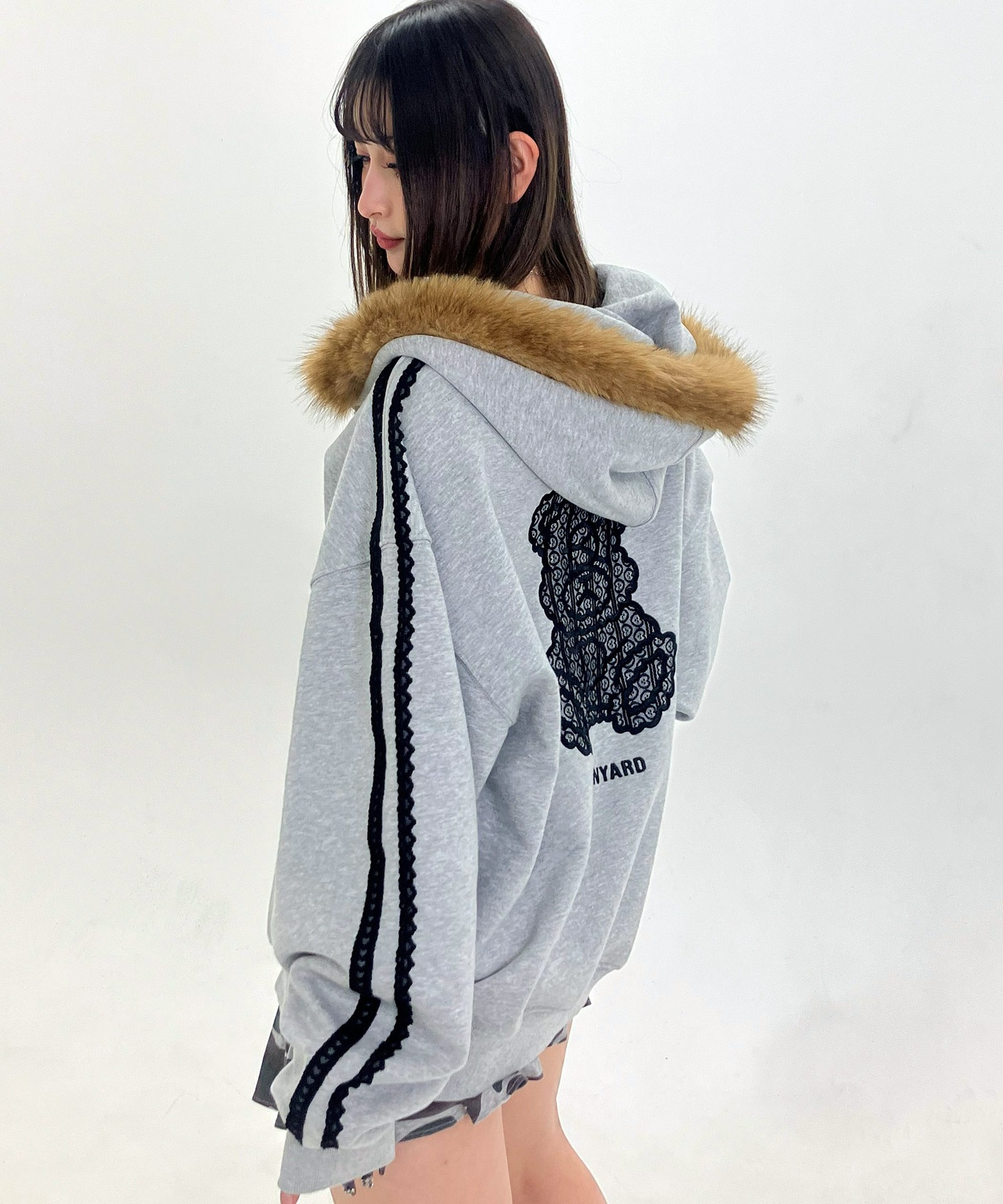 OY/オーワイ』LACE DOLLY FAUX FUR HOODIE ZIP UP/レースドリー ファー