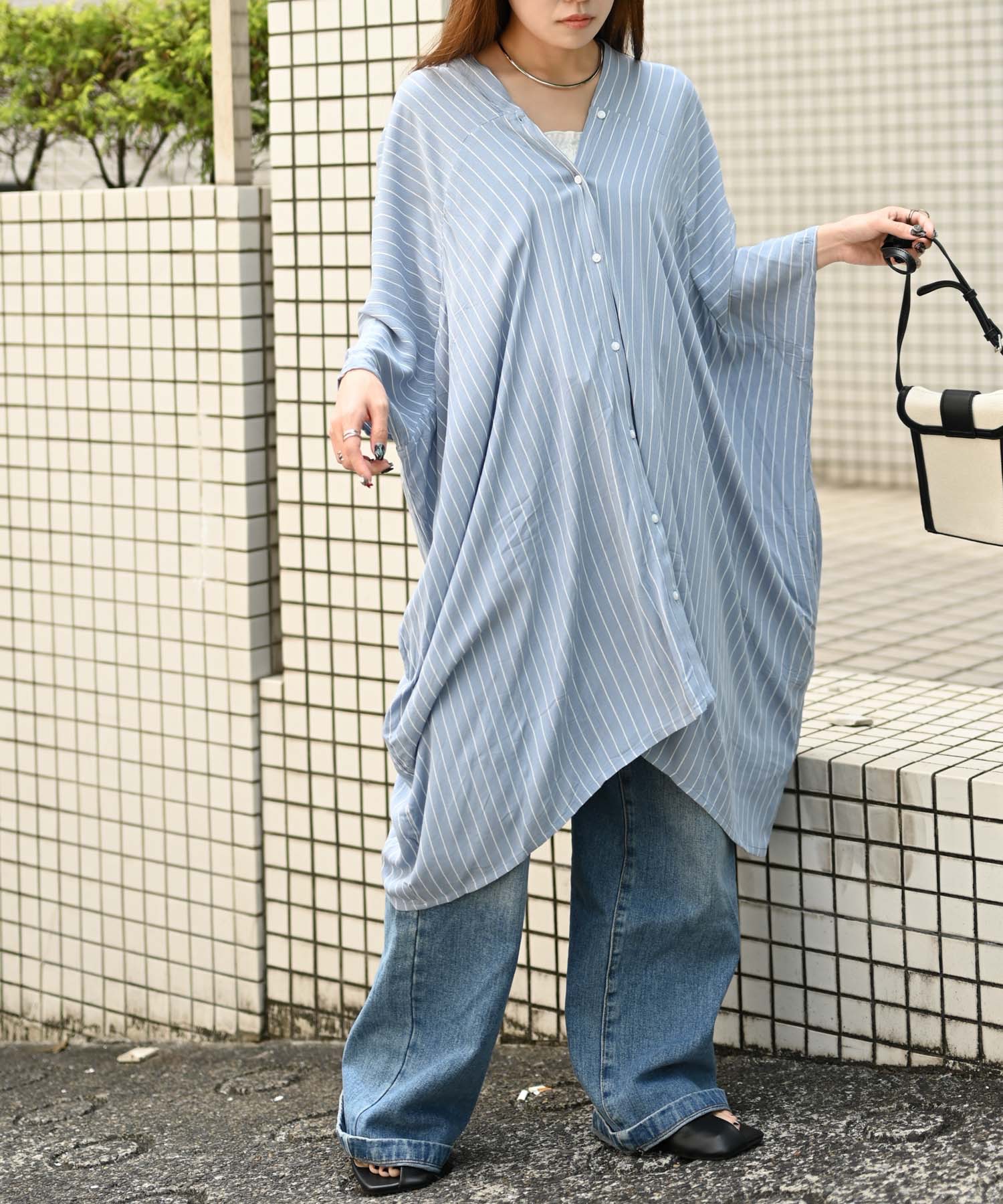 ライトブルー