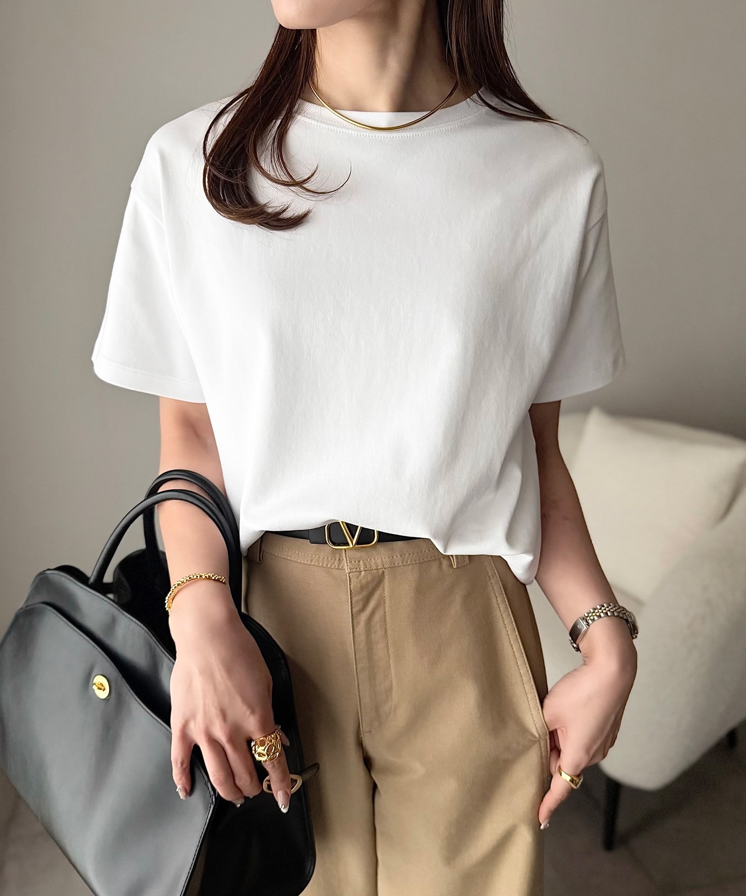素材にこだわった】シルクタッチスムースTシャツ Emma Taylor