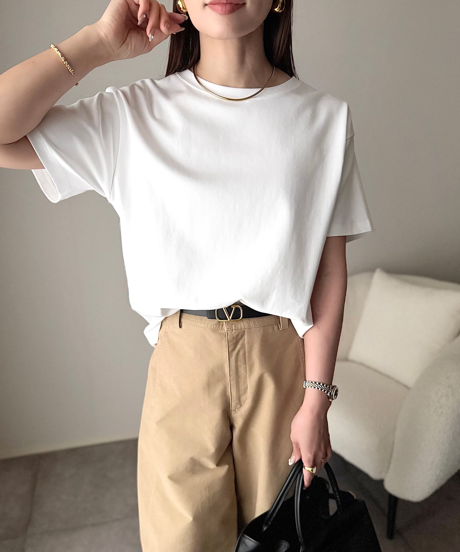 素材にこだわった】シルクタッチスムースTシャツ Emma Taylor