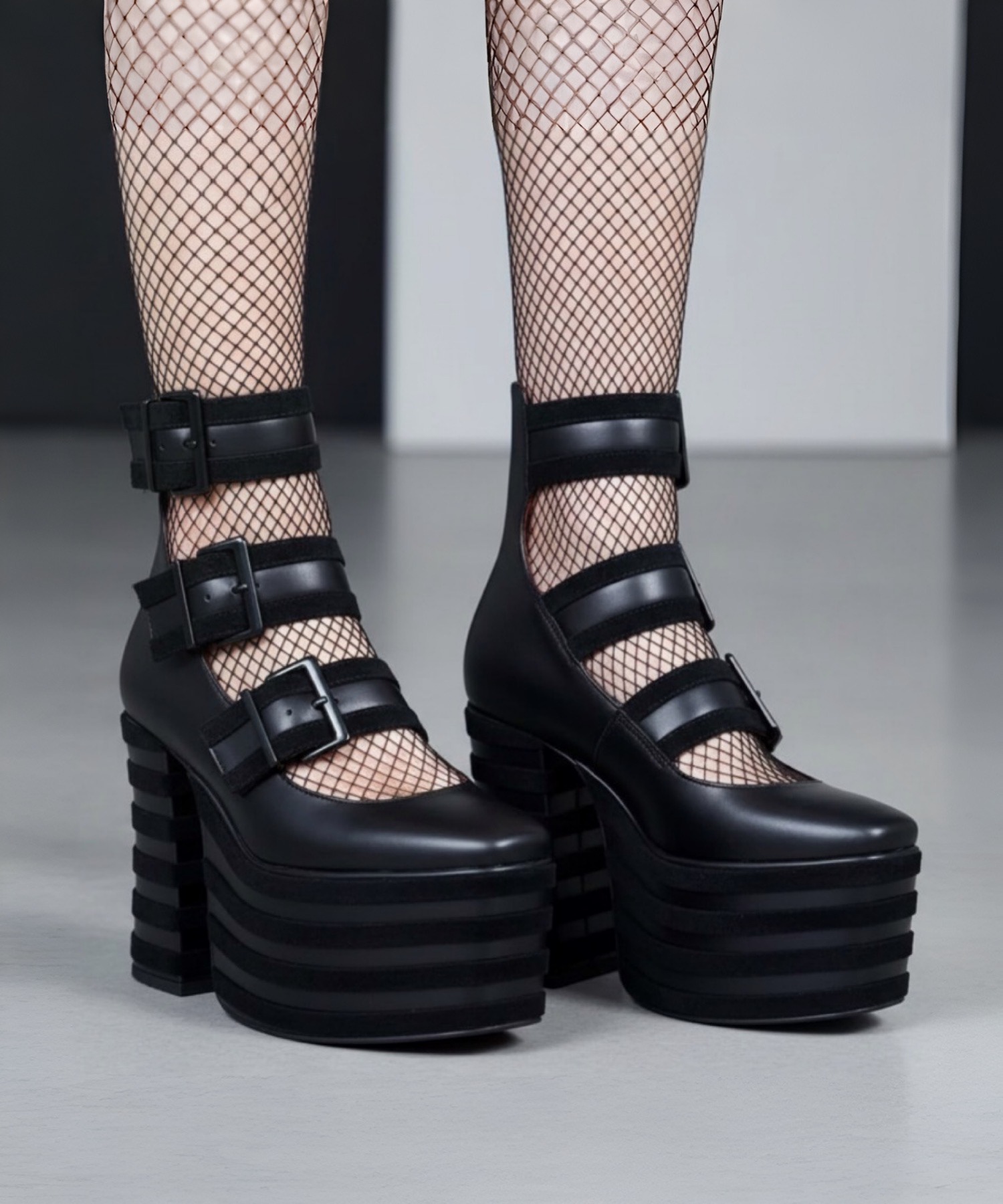 3連ベルト厚底パンプス Charla Tedrick│Jeffrey Campbell OFFICIAL