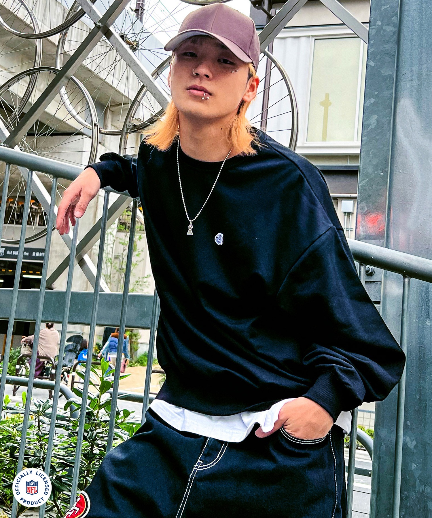 NFL×A'gem TEAM PATCH SWEATSHIRT］チームワッペンスウェットシャツ A'gem│A'GEM/9×.KOM【公式】｜韓国・ ストリートブランド通販サイト エージェムナイン ドットケーオーエム