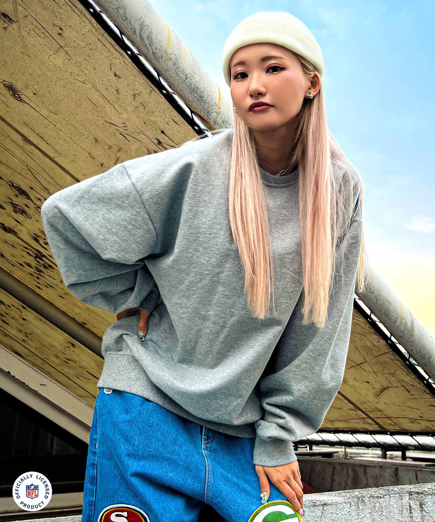 NFL×A'gem TEAM PATCH SWEATSHIRT］チームワッペンスウェットシャツ A'gem│A'GEM/9×.KOM【公式】｜韓国・ ストリートブランド通販サイト エージェムナイン ドットケーオーエム