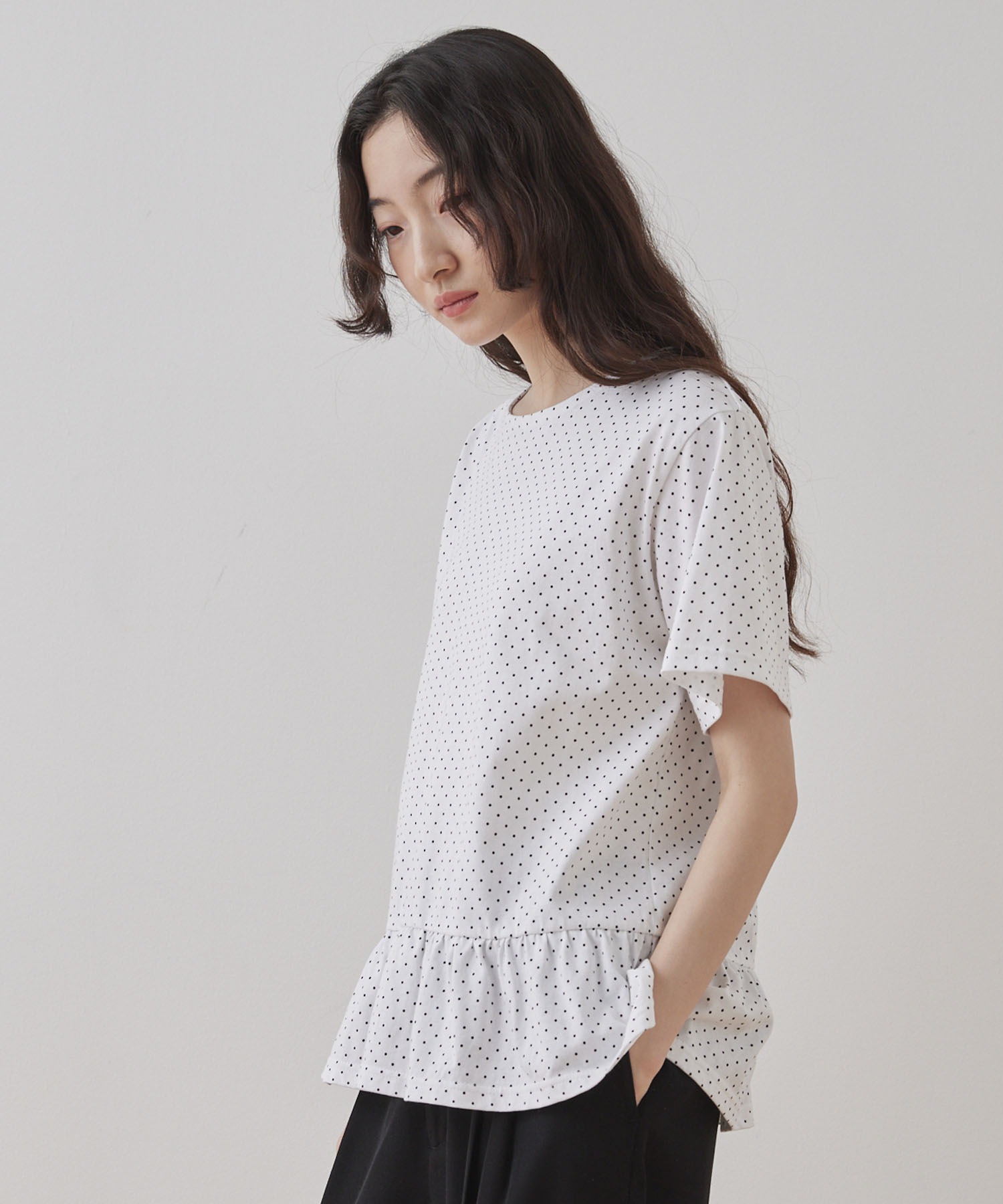 Unblend】裾フリル ドット柄 ハーフスリーブTシャツ Unblend│MONO