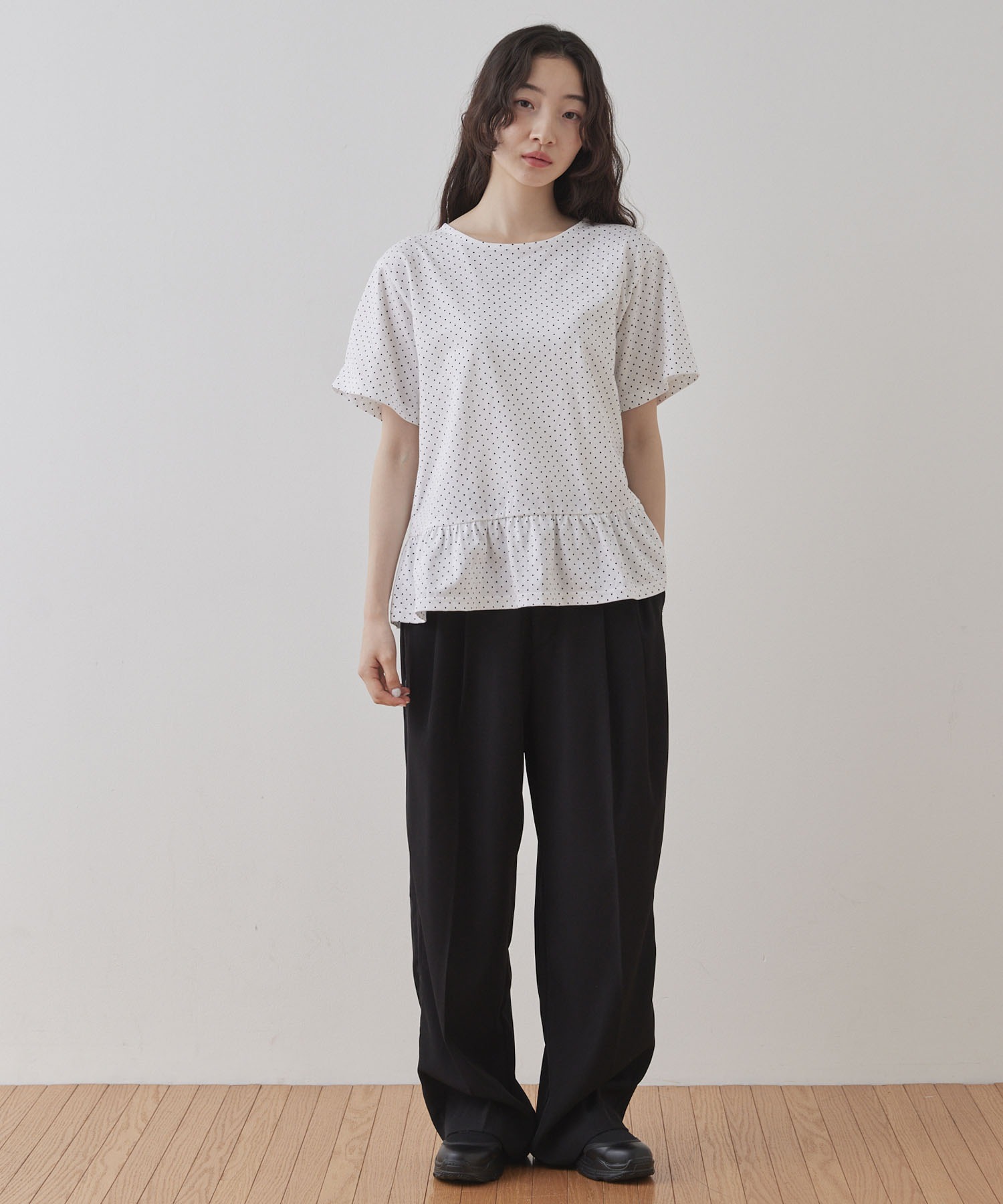 Unblend】裾フリル ドット柄 ハーフスリーブTシャツ Unblend│MONO