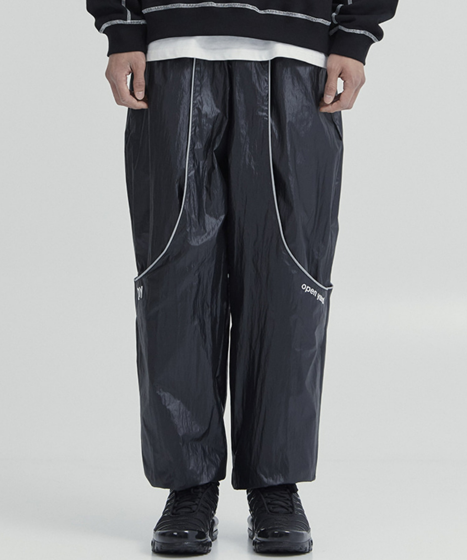 OY/オーワイ』CURVE LINE LAYERED TRACK JOGGER PANTS/カーブ ライン レイヤード トラック ジョガー パンツ OY│A'GEM/9×.KOM【公式】｜韓国・ストリートブランド通販サイト  エージェムナイン ドットケーオーエム