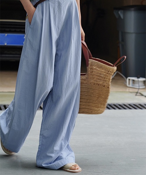 タグ付き新品　MACKITOSH LONDON ライトブルースラックス タグ付き新品 MACKITOSH LONDON ライトブルースラックス タグ