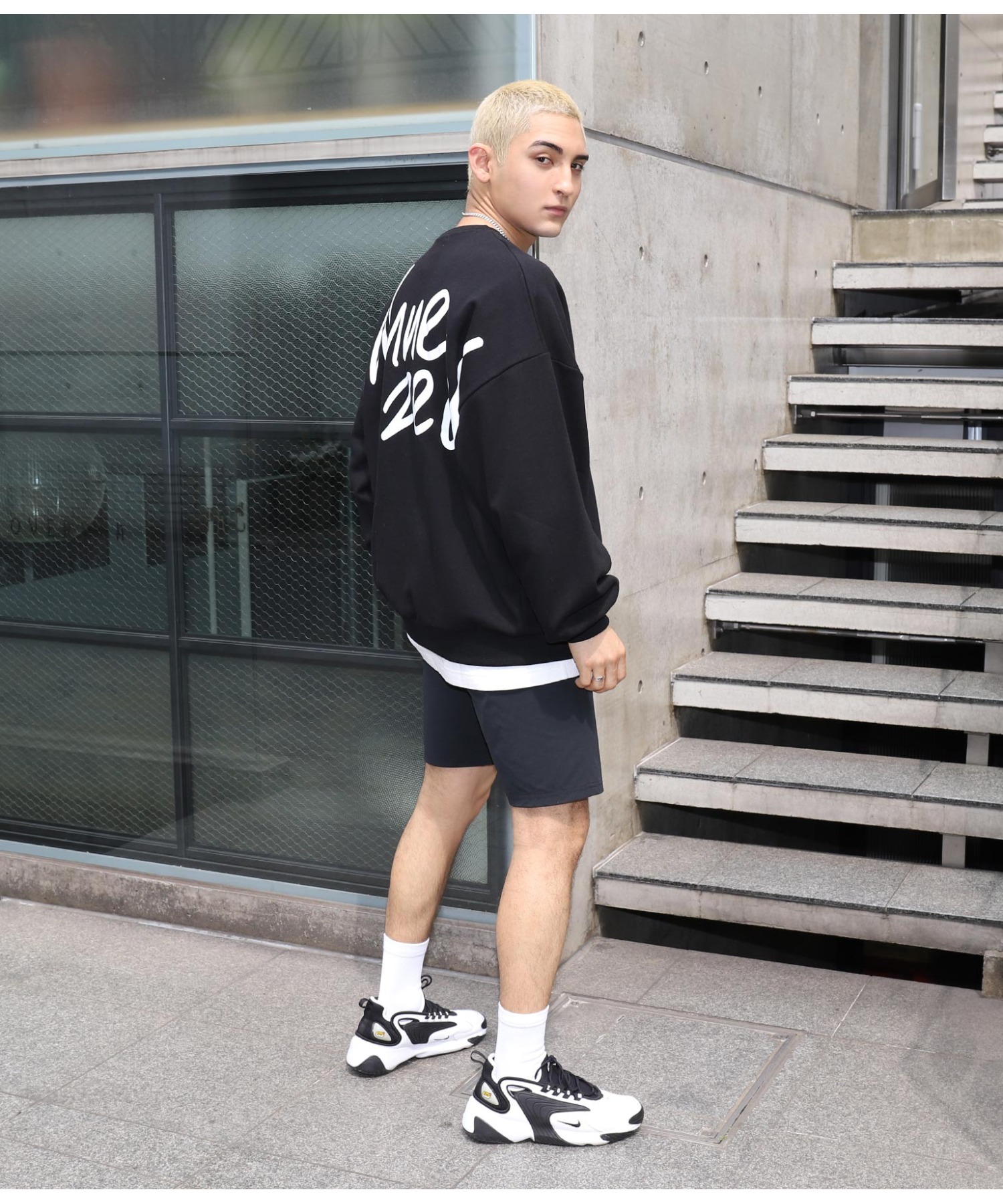 Unisex 新作入荷 ユニセックスハンドライティングオーバーサイズプルオーバー