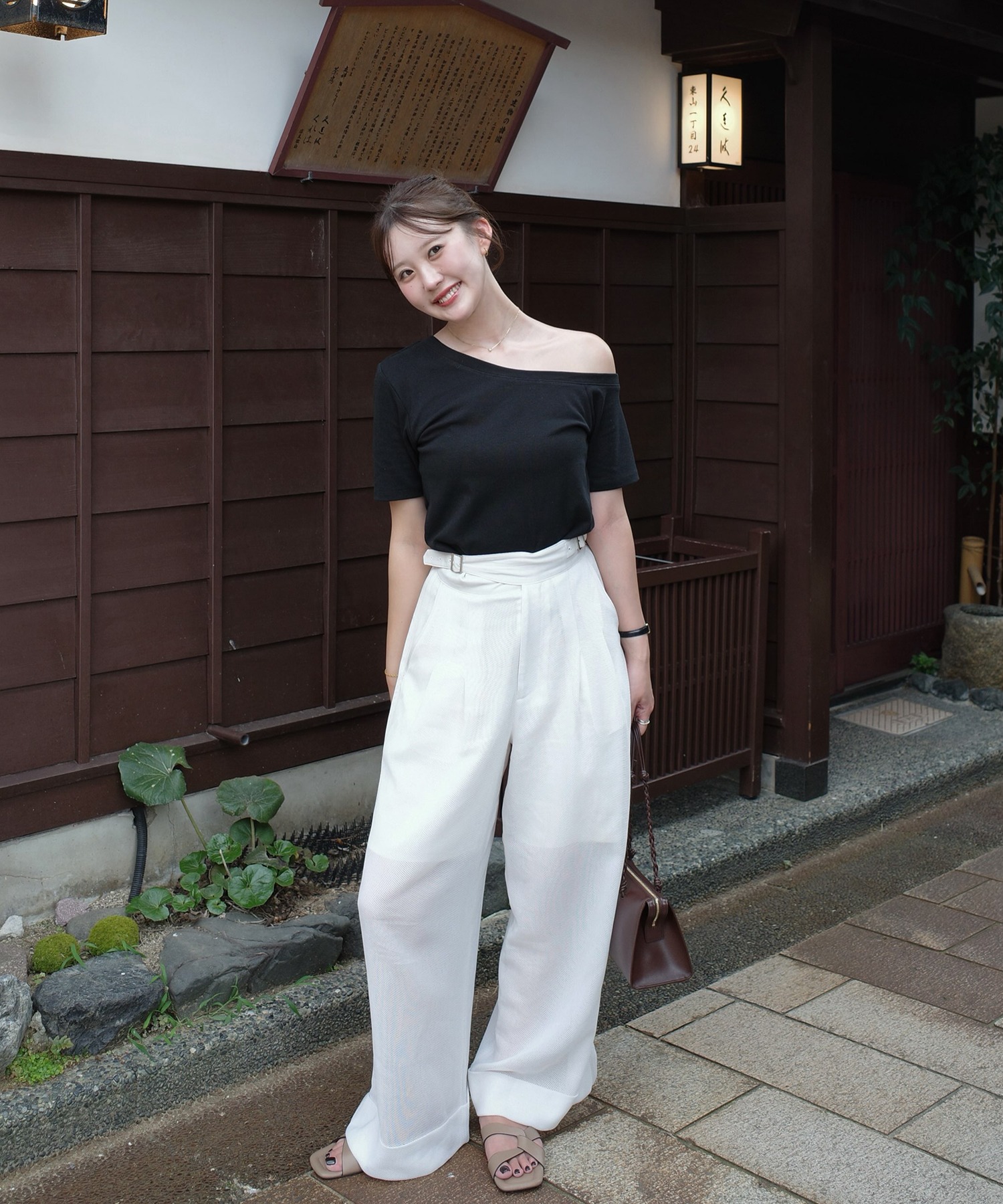 model：H165 着用サイズ：FREE