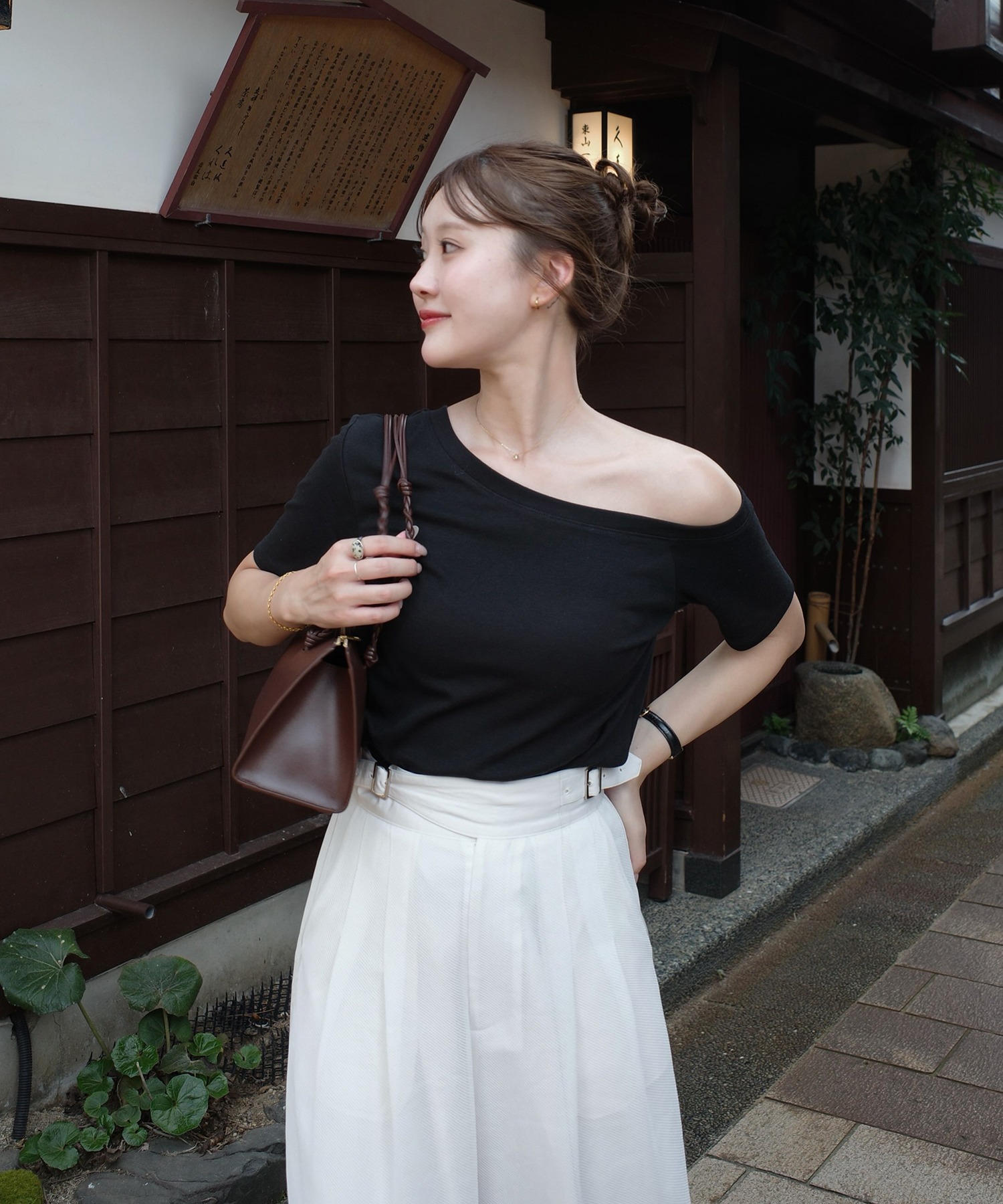 model：H165 着用サイズ：FREE