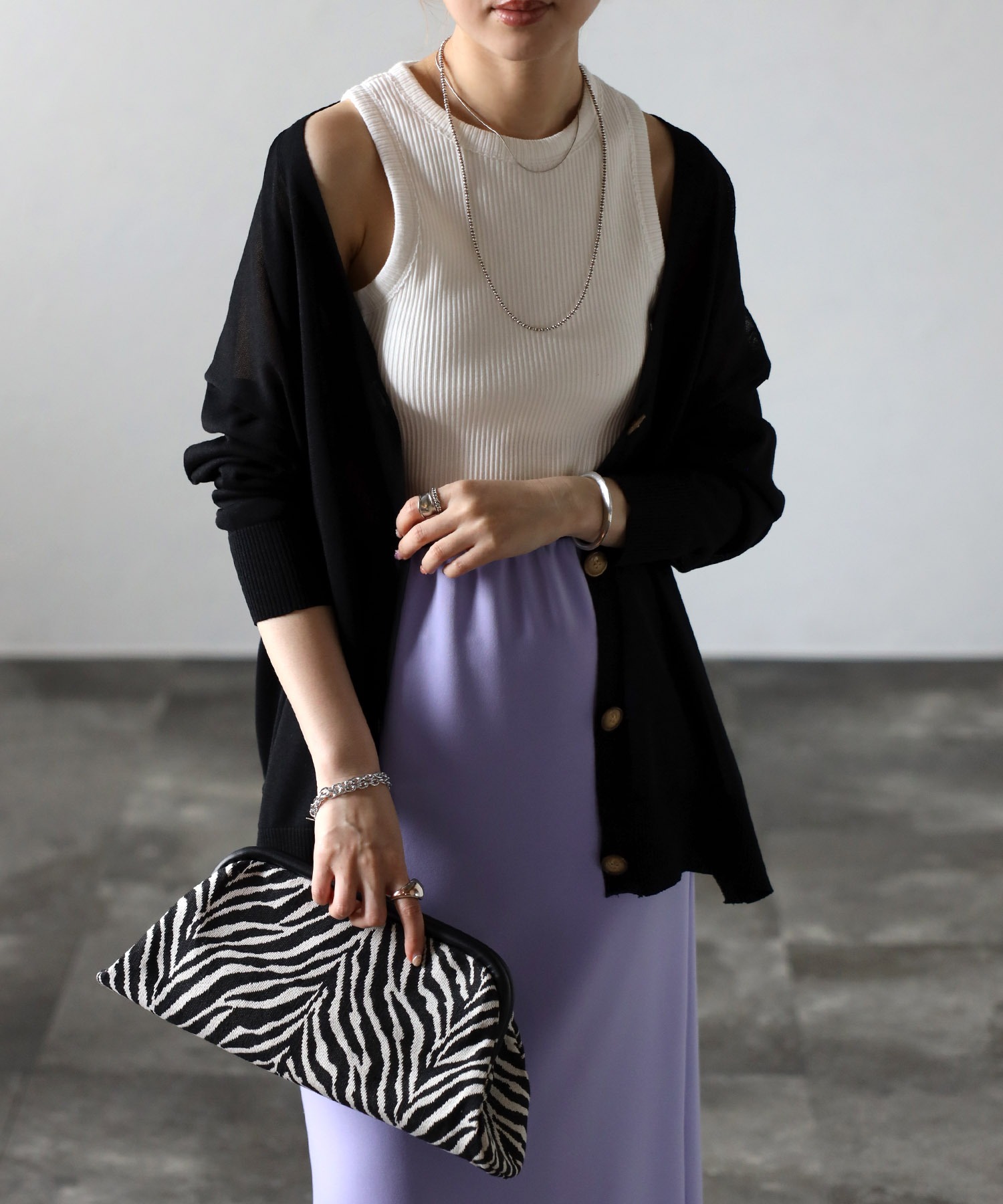 model：H158 着用サイズ：FREE