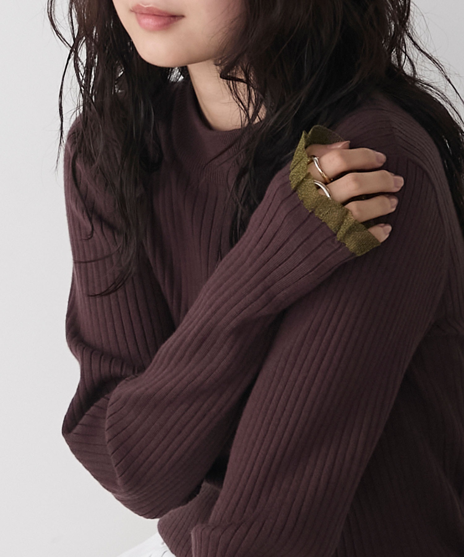 新品タグ付き シアーカフスリブニット+異素材フリルショルダージャンスカ セット forksy.】エブリデイシアーフリルカフスリブニットプルオーバー forksy