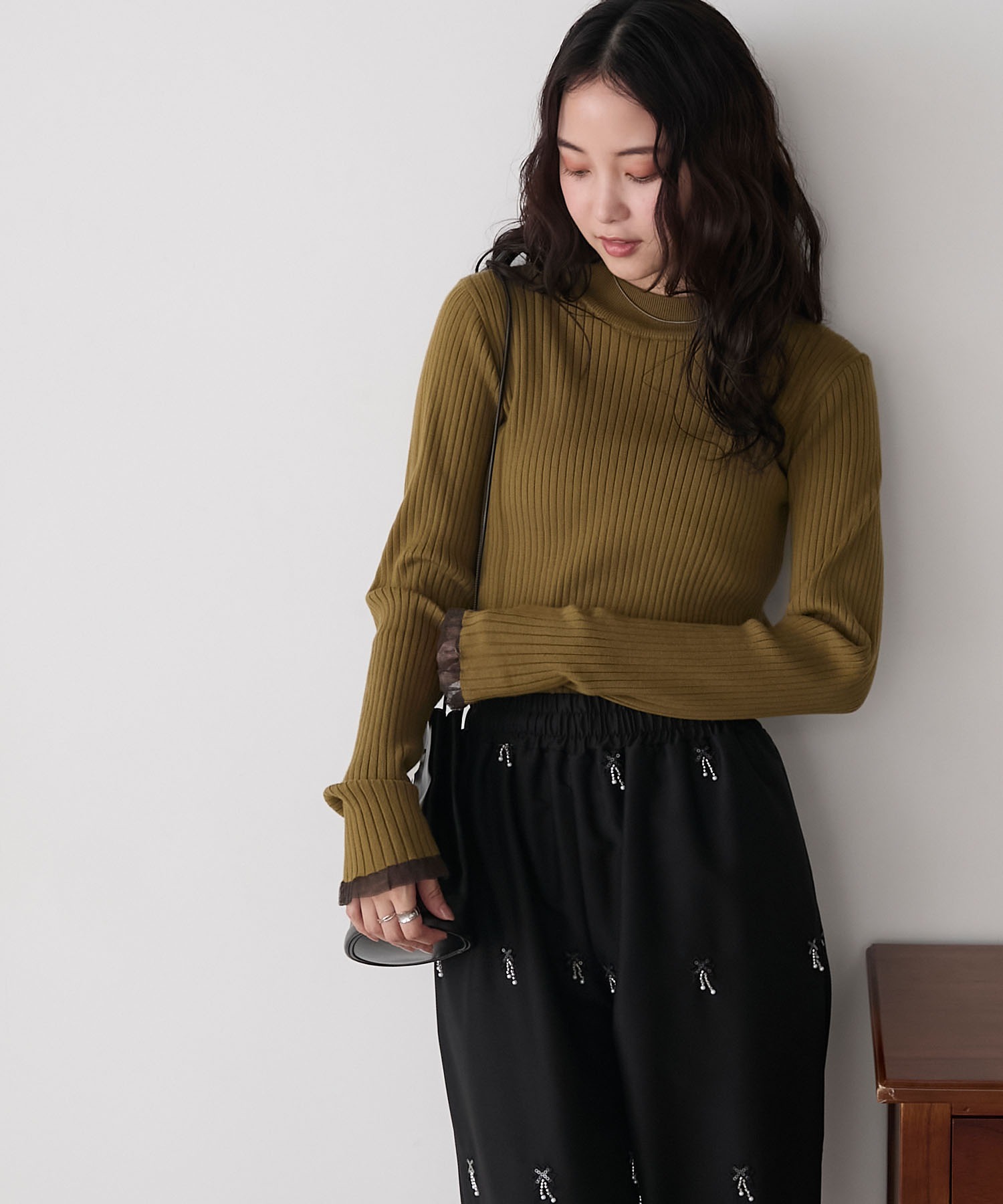 forksy.】エブリデイシアーフリルカフスリブニットプルオーバー forksy